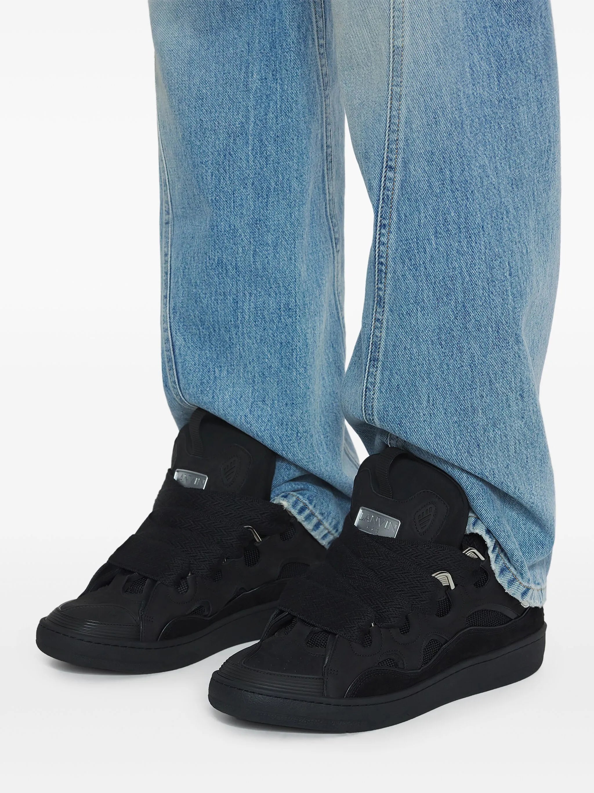Curb sneakers