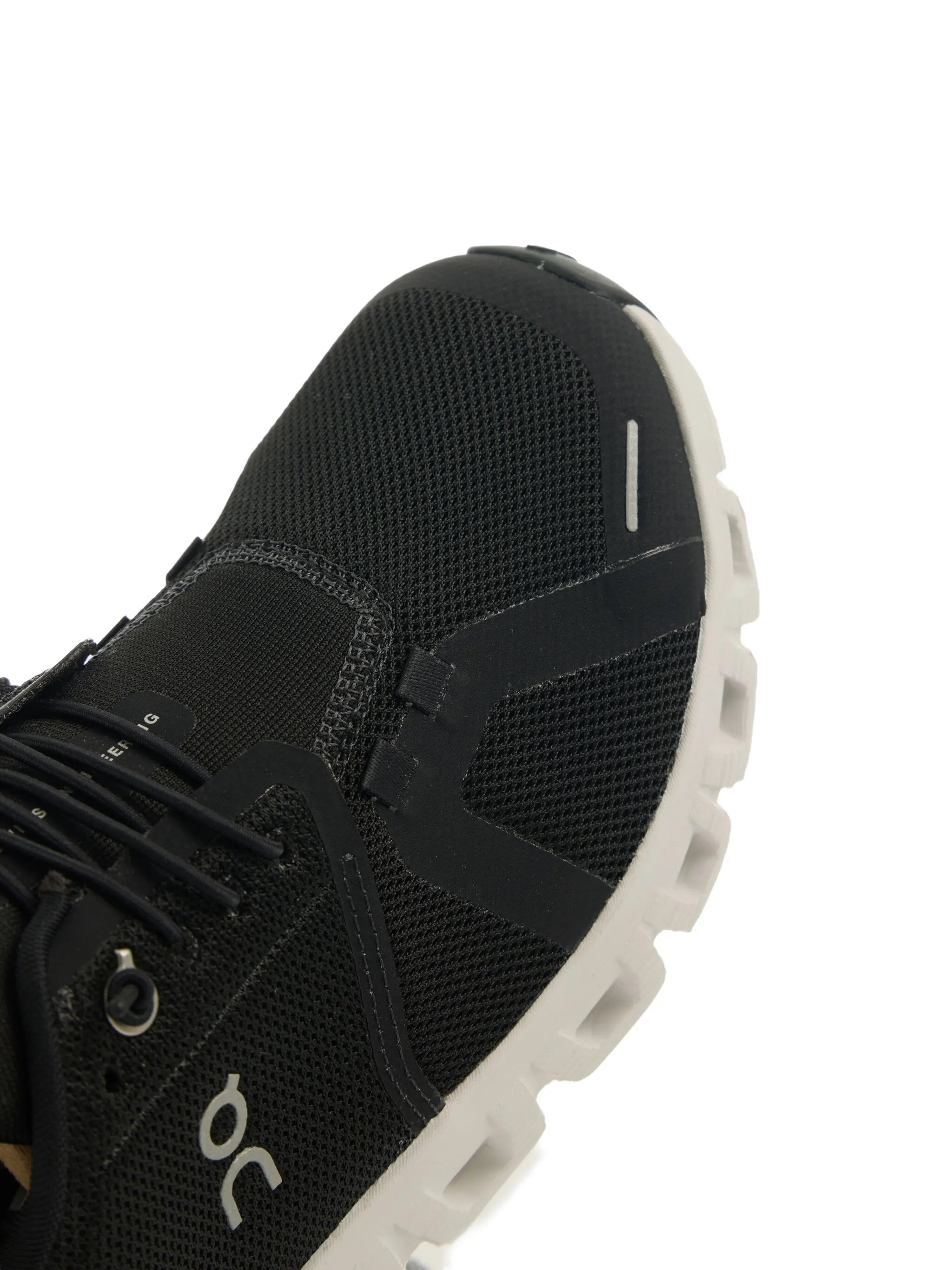 Cloud 6 sneakers