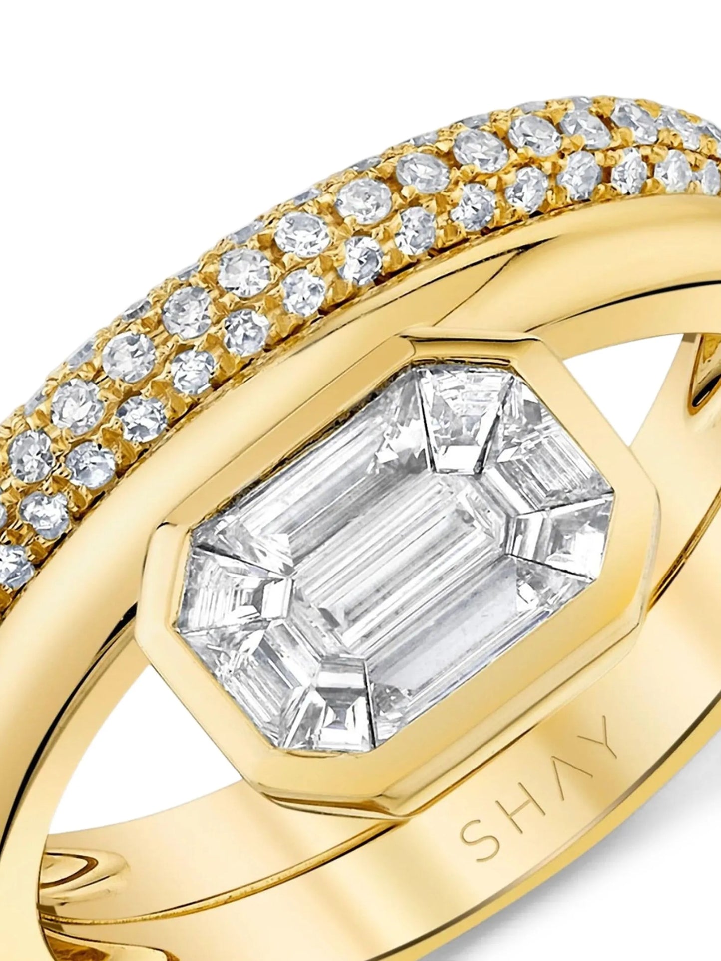 18CT yellow gold floating bezel diamond ring