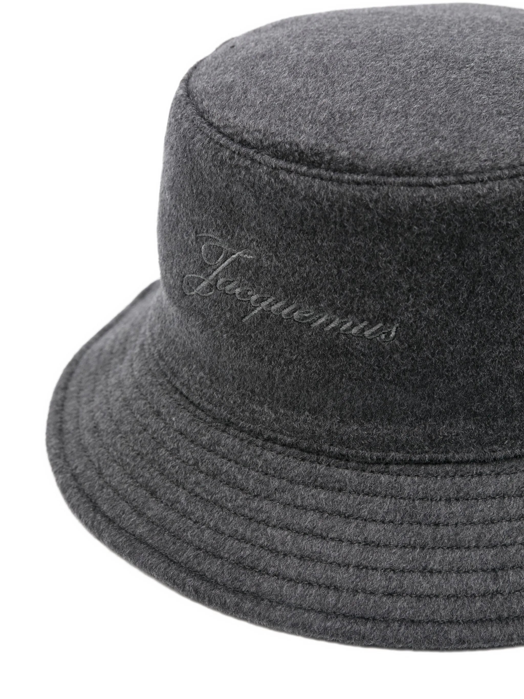 logo-embroidered bucket hat