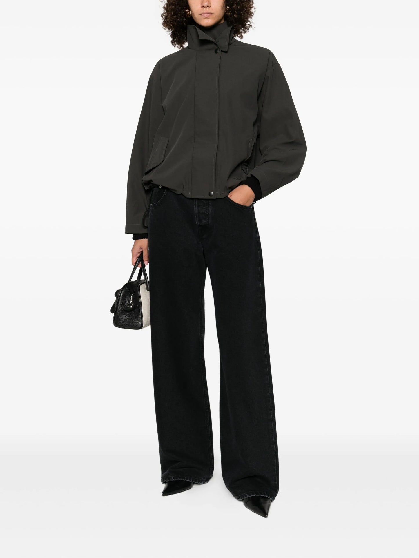 The wide de-Nîmes denim jeans