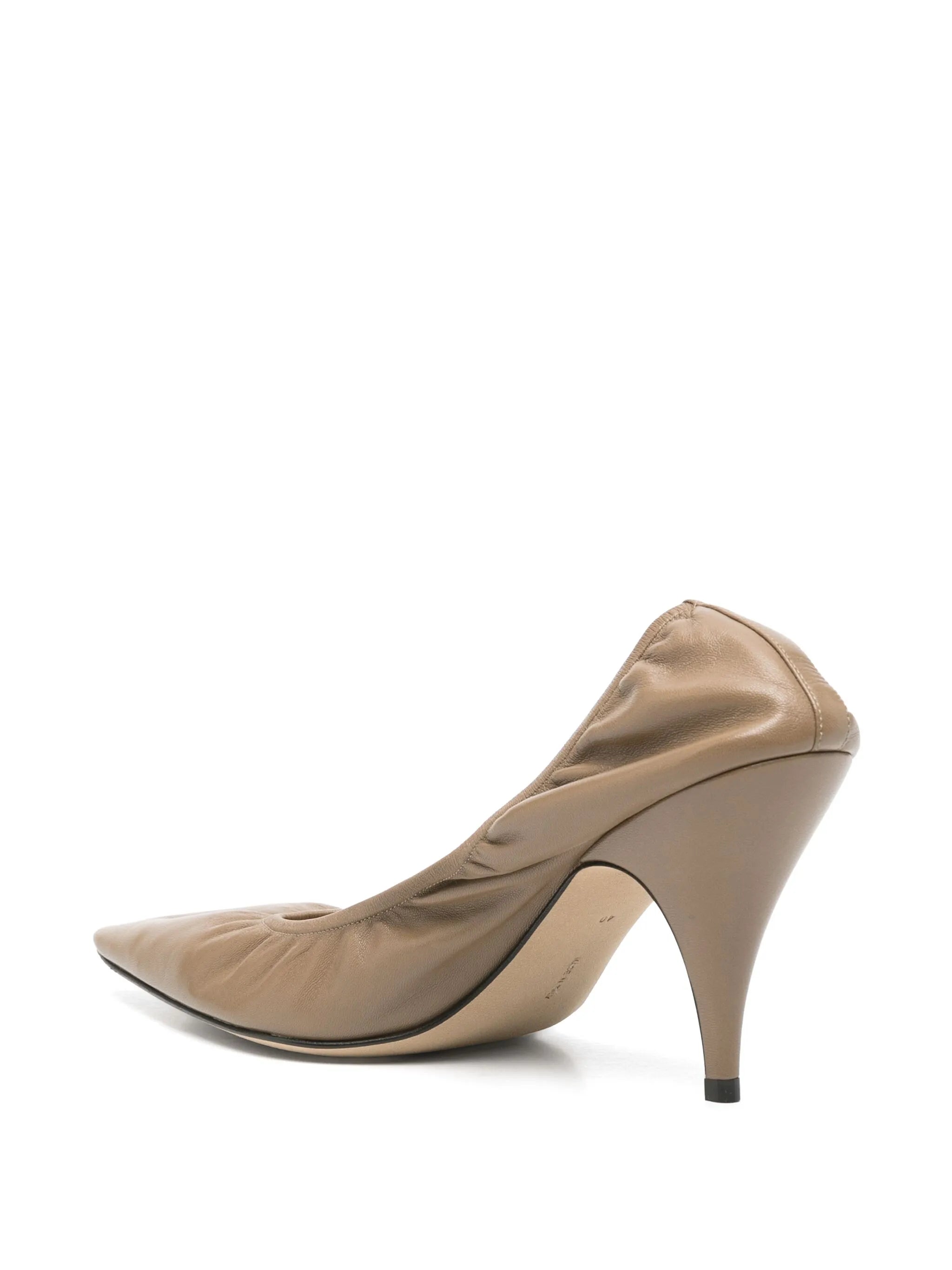 Liisa pumps