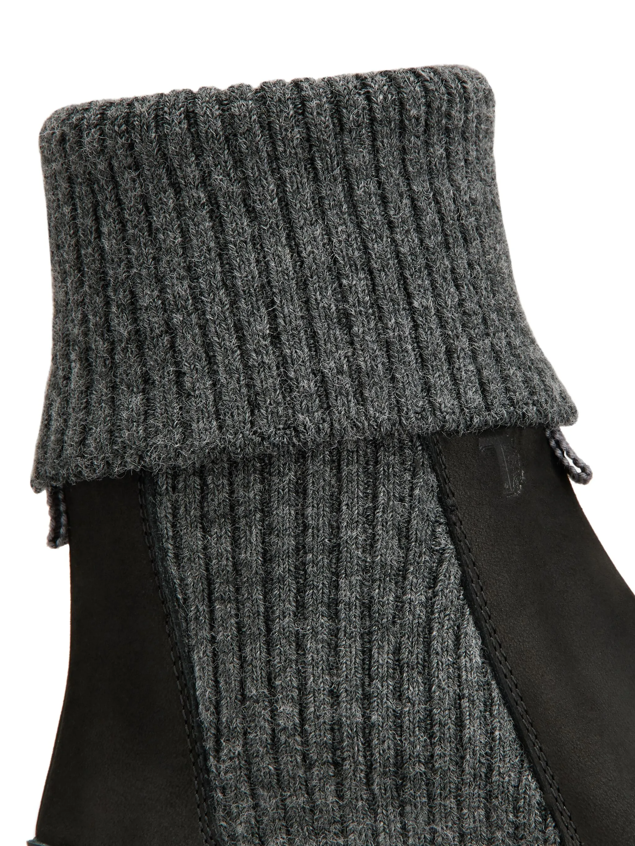 Chelsea boots in nubuck and knit