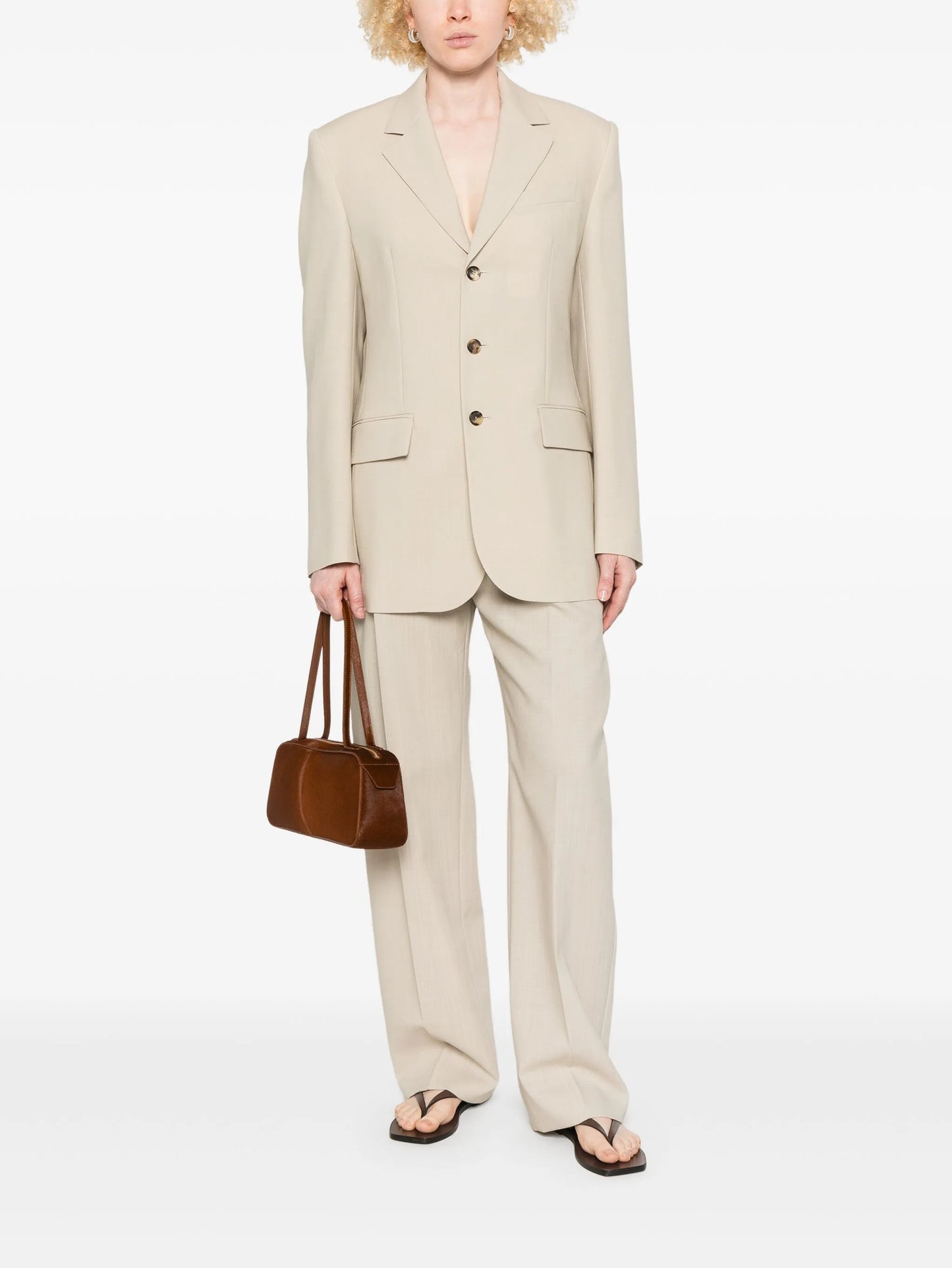 pleated trousers