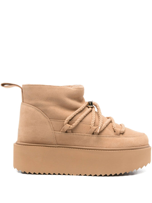 Classic suede platform boots