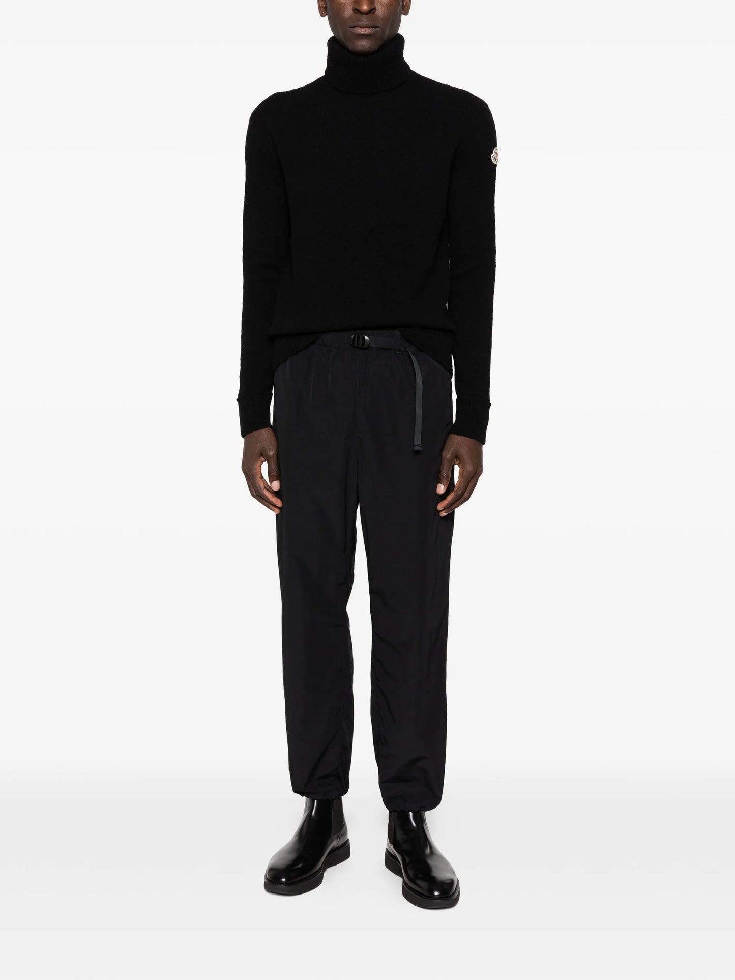 turtleneck long-sleeve sweater