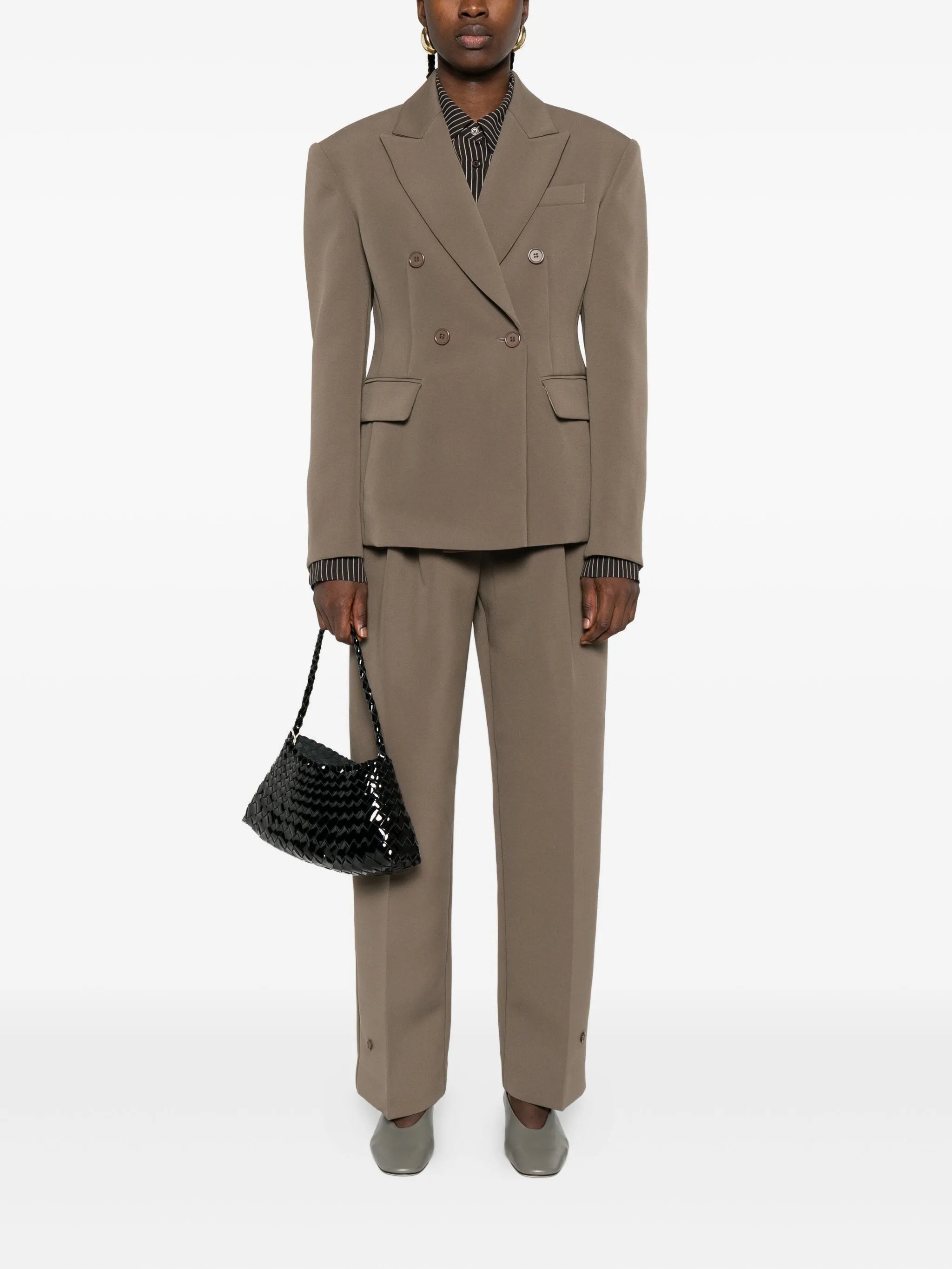 Doyer peak-lapel double-breasted blazer