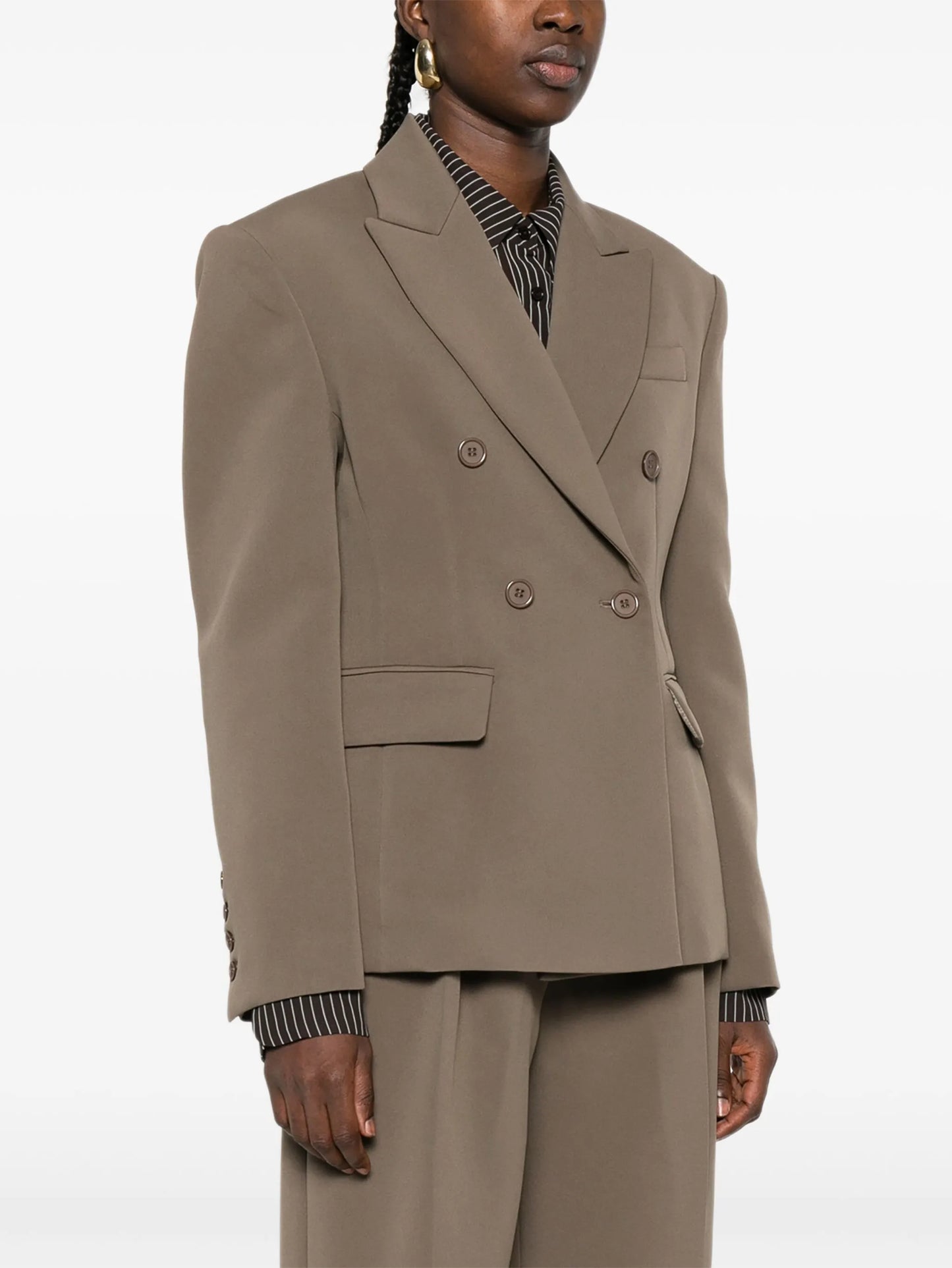 Doyer peak-lapel double-breasted blazer