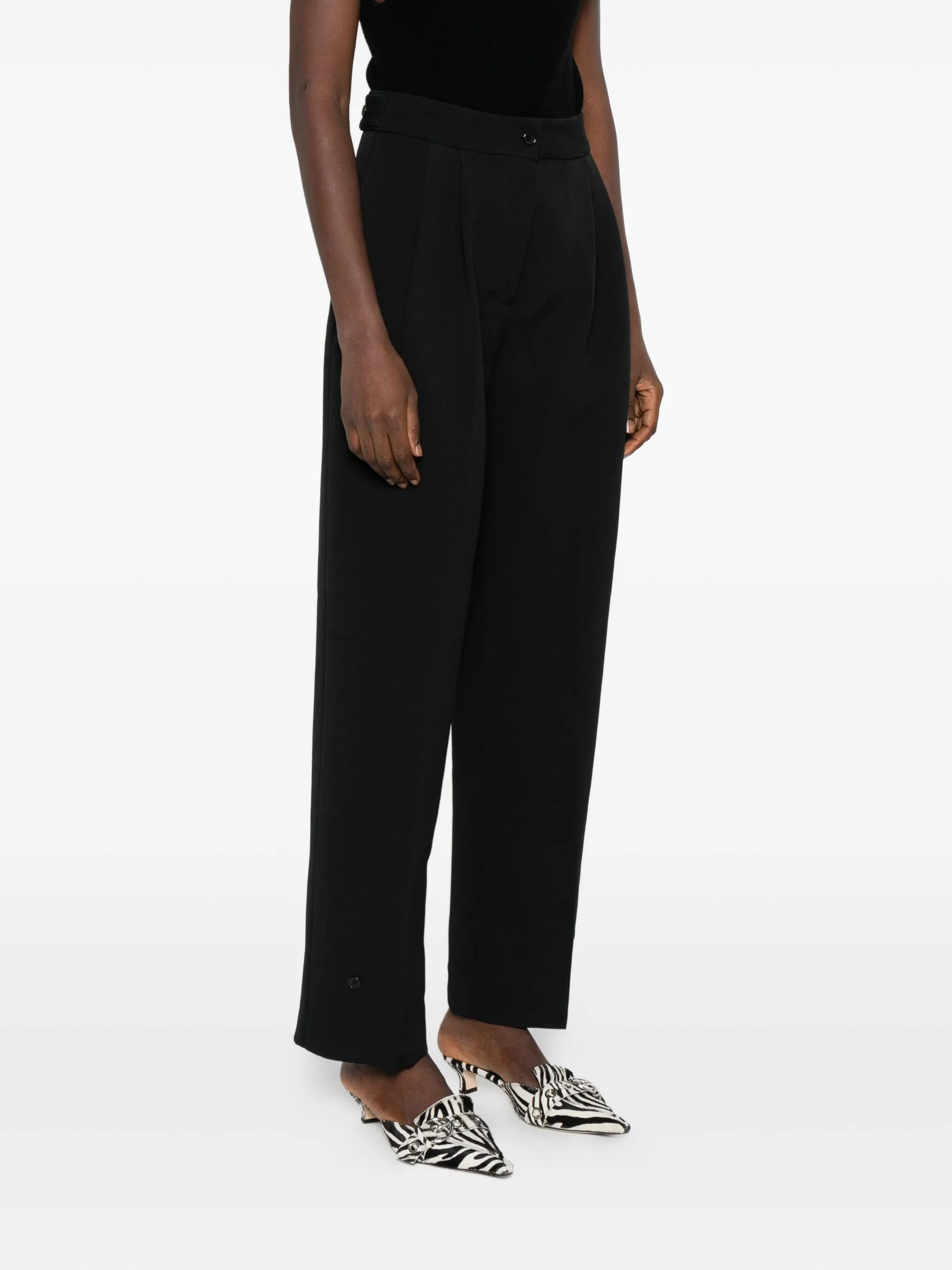 Doyer pleated trousers