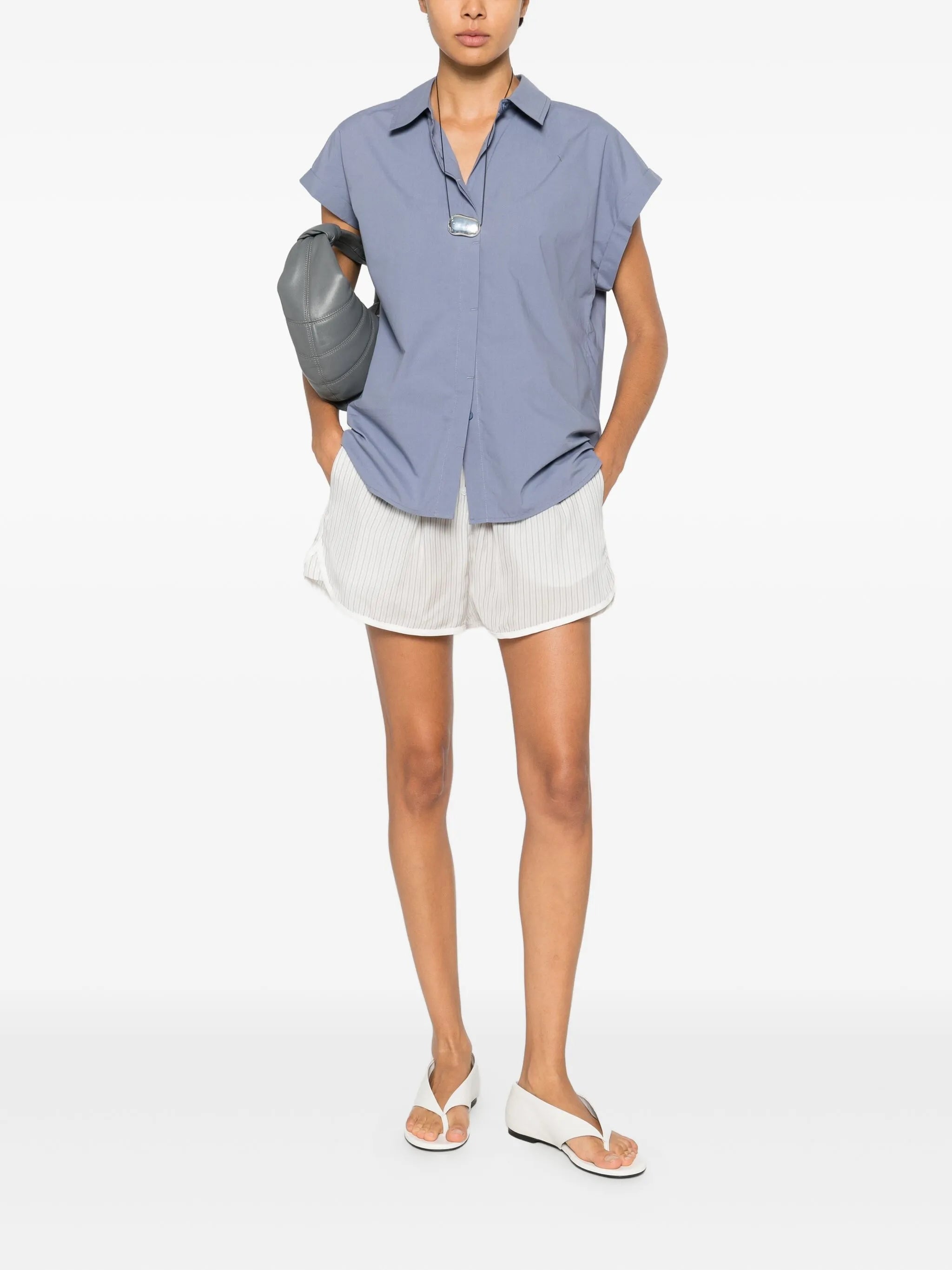 sleeveless top