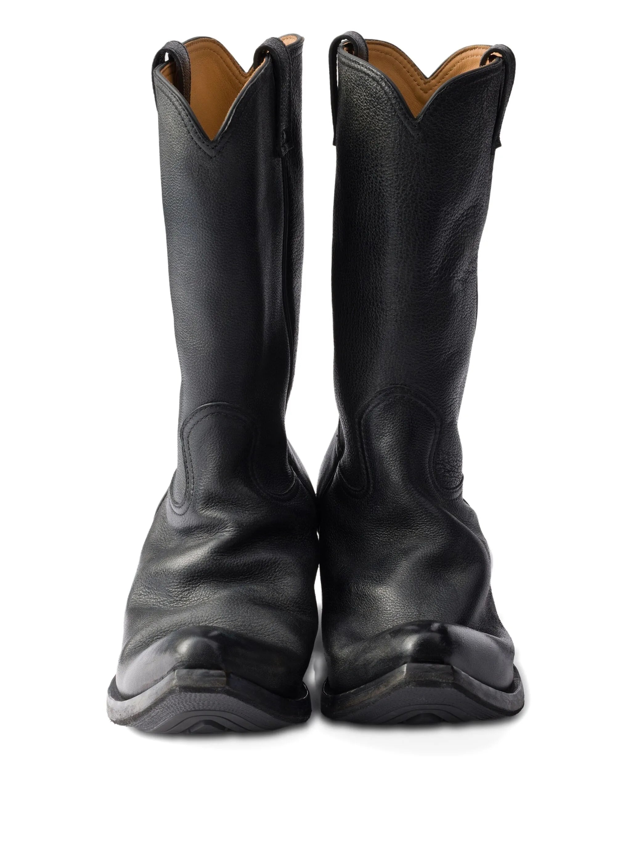 pointed-toe boots