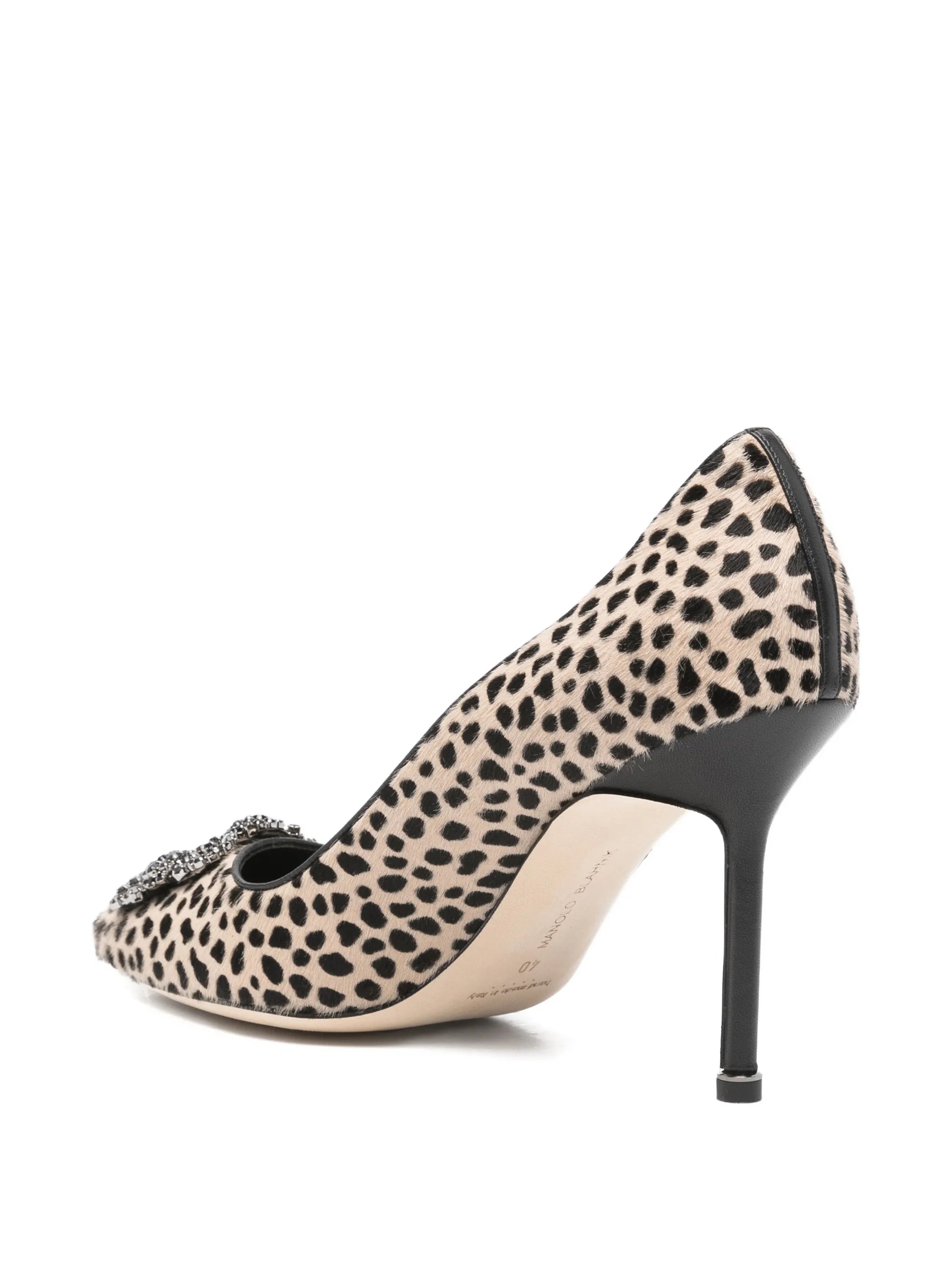 Hangisi pumps