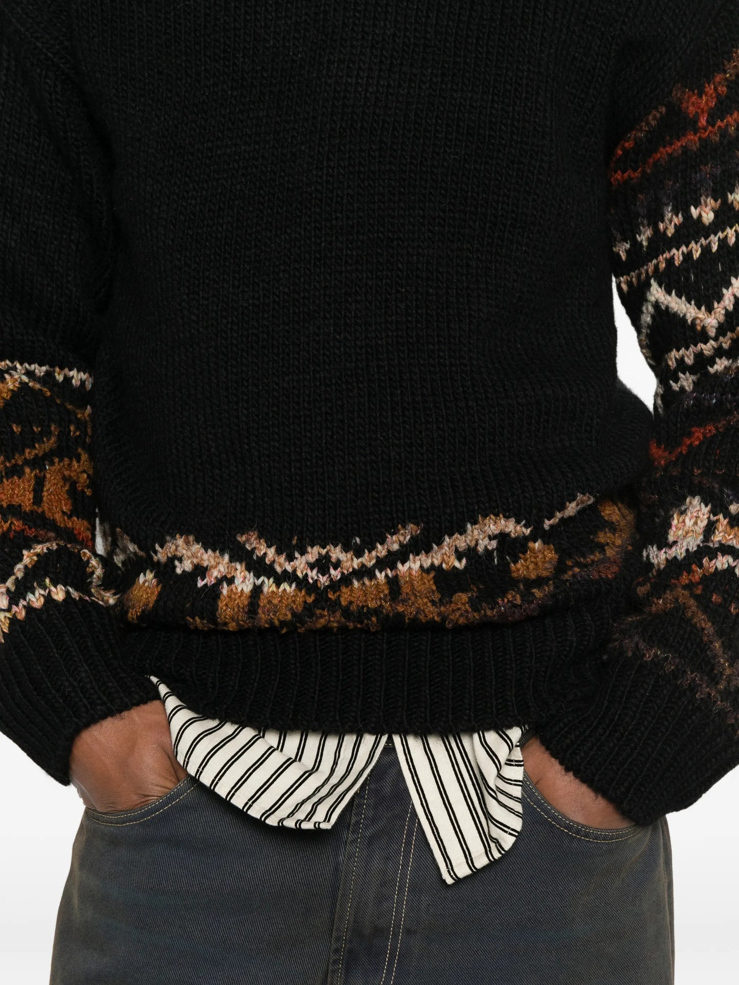 Relaxed-fit crew neck sweater crafted from a medium-weight woolen blend for a soft, textured hand feel.