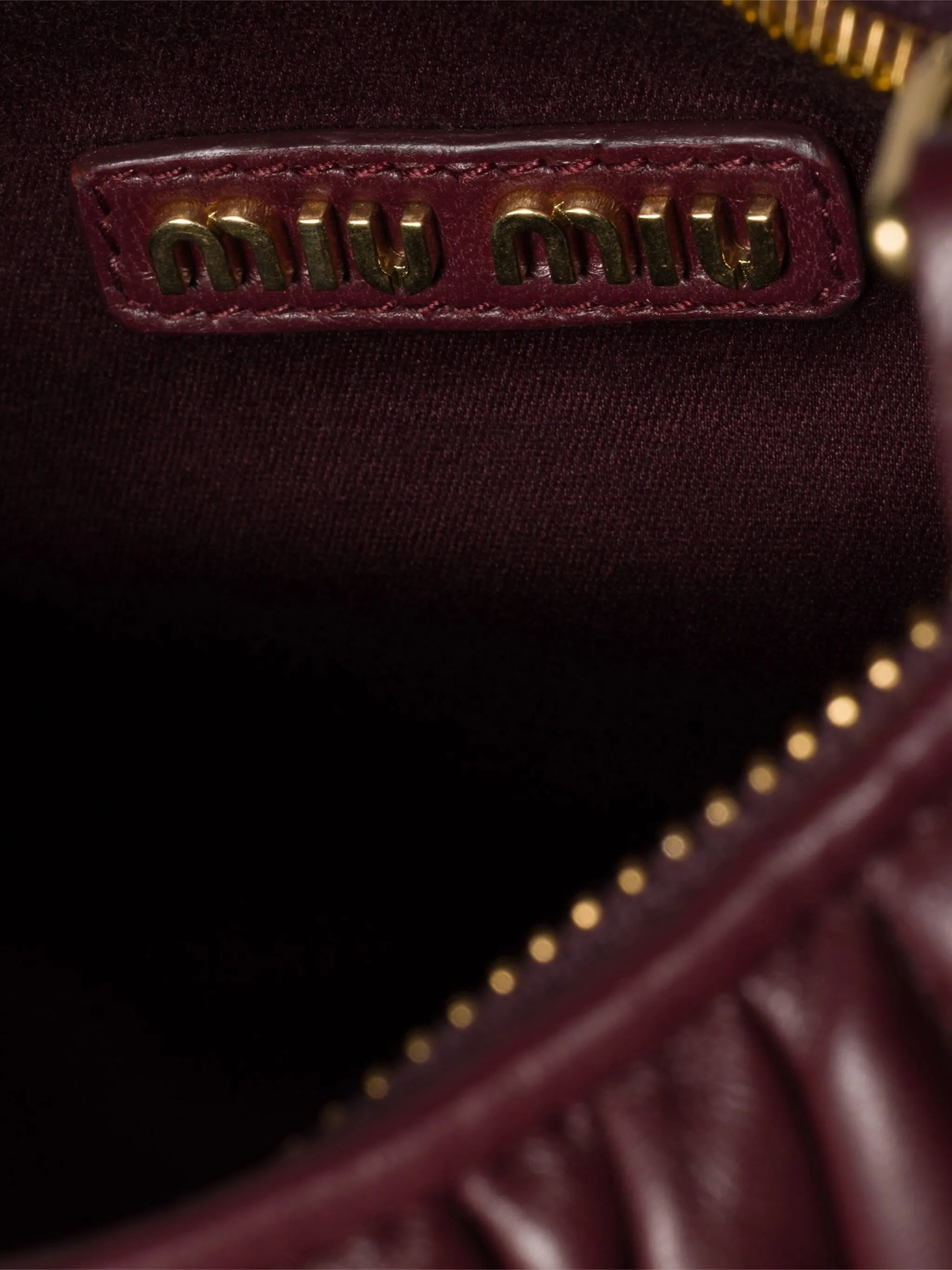 Wander matelassé shoulder bag