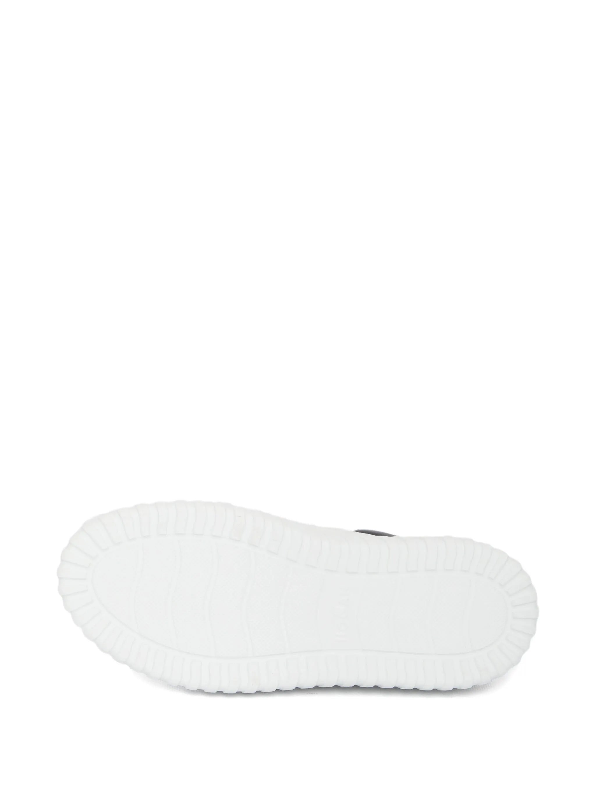 H-detail sneakers