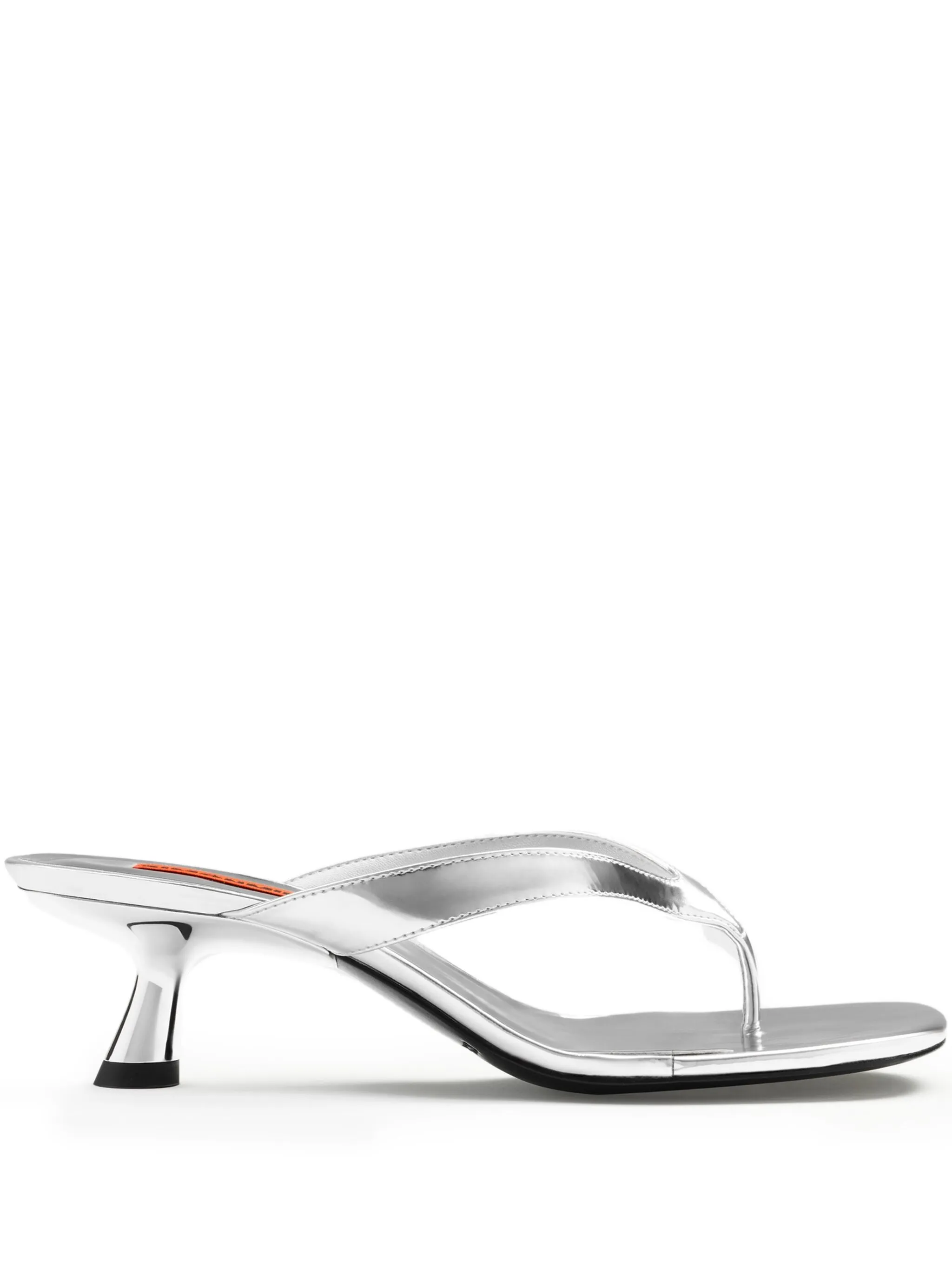 Beep thong in silver sandals