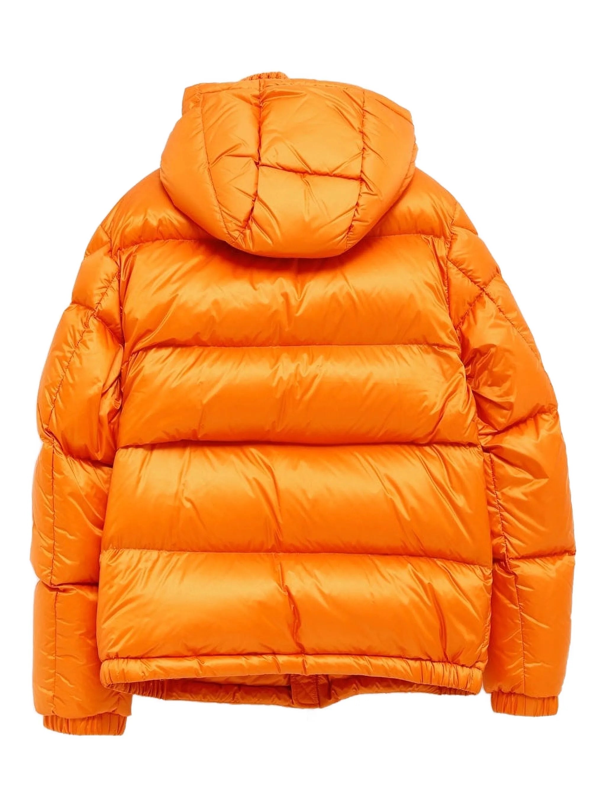 zip-fastening padded jacket