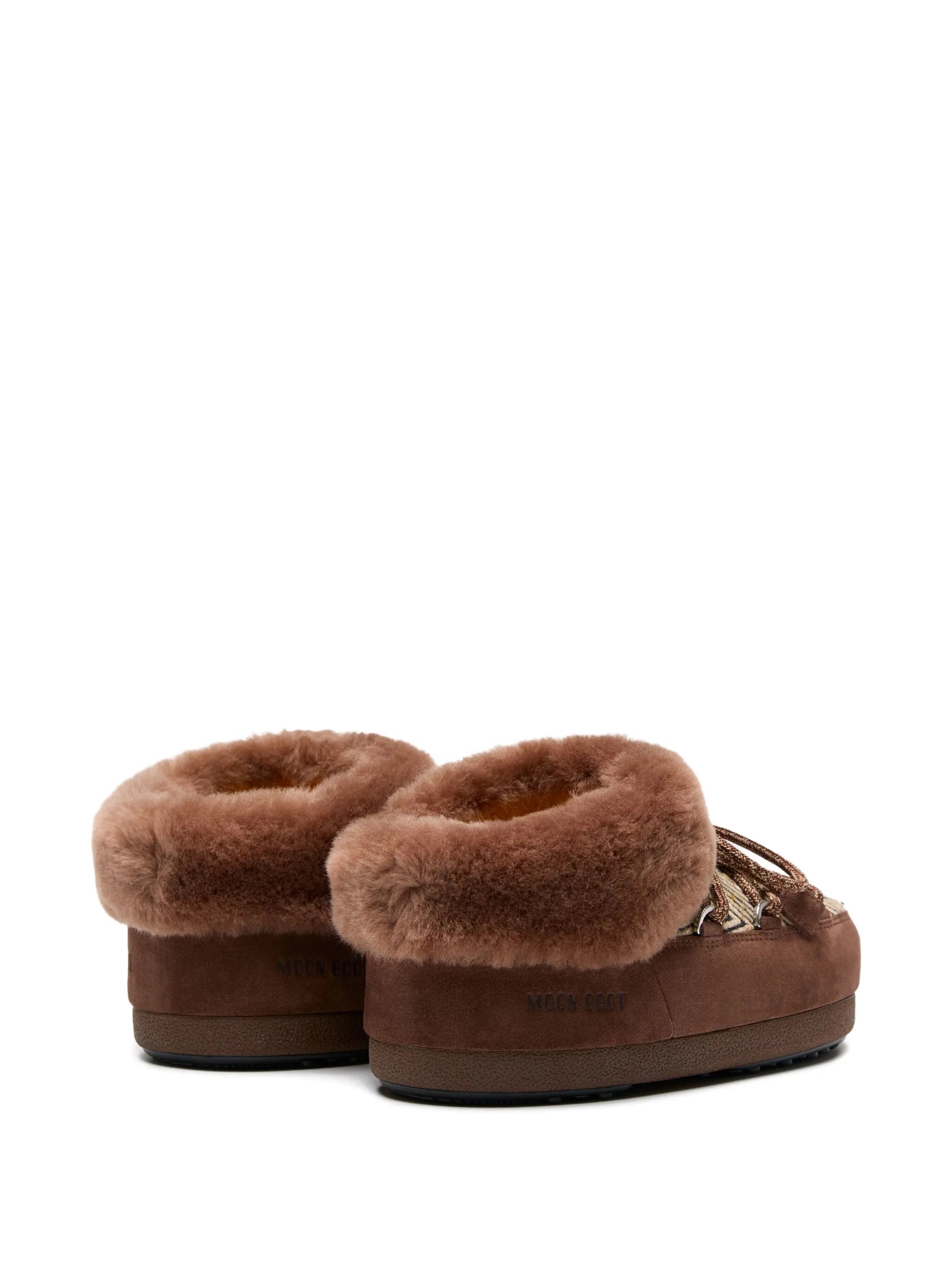 x Guest In Residence EVX Chalet Cocoa fur mules