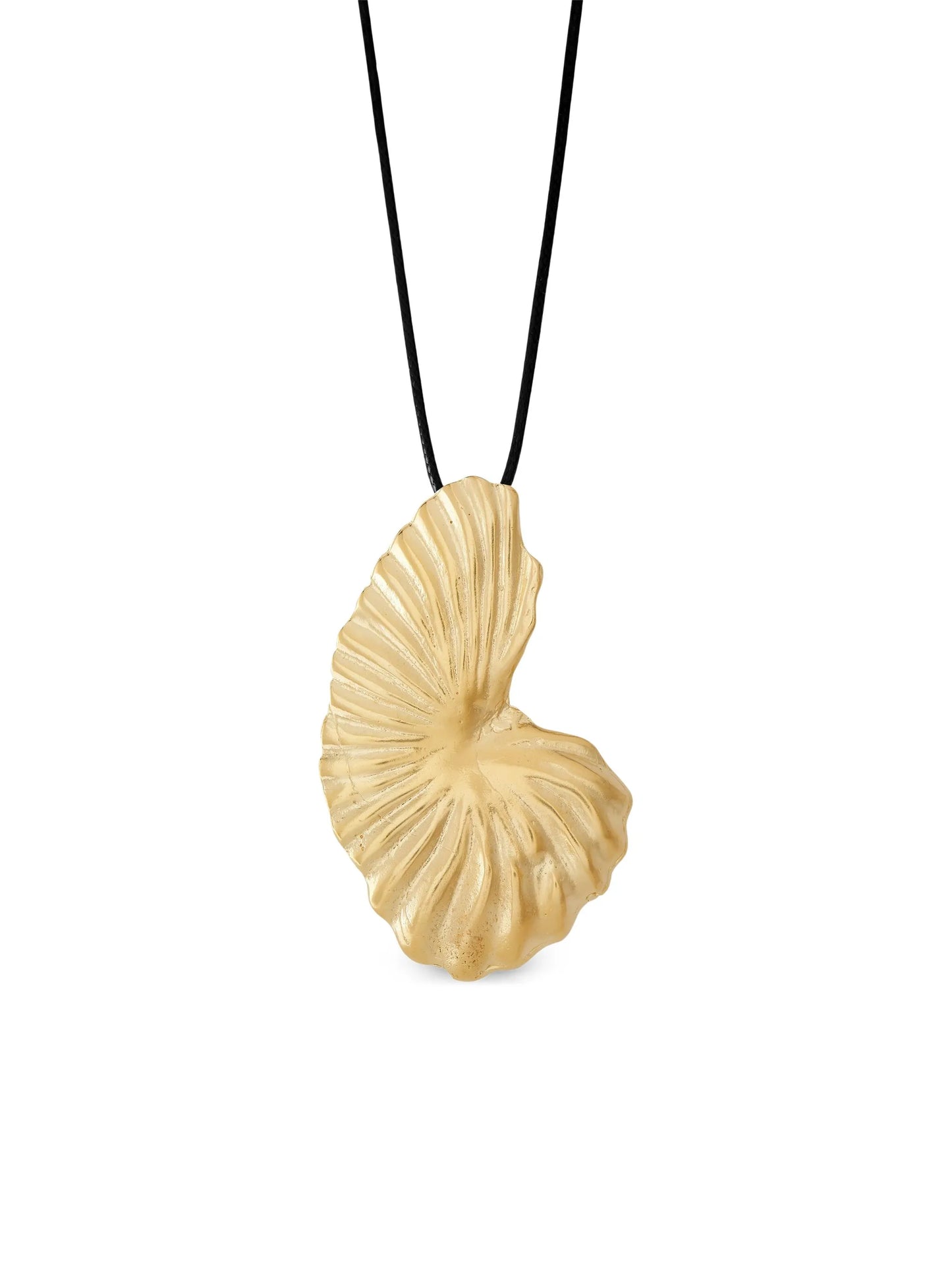 Birth of Venus shell-motif necklace