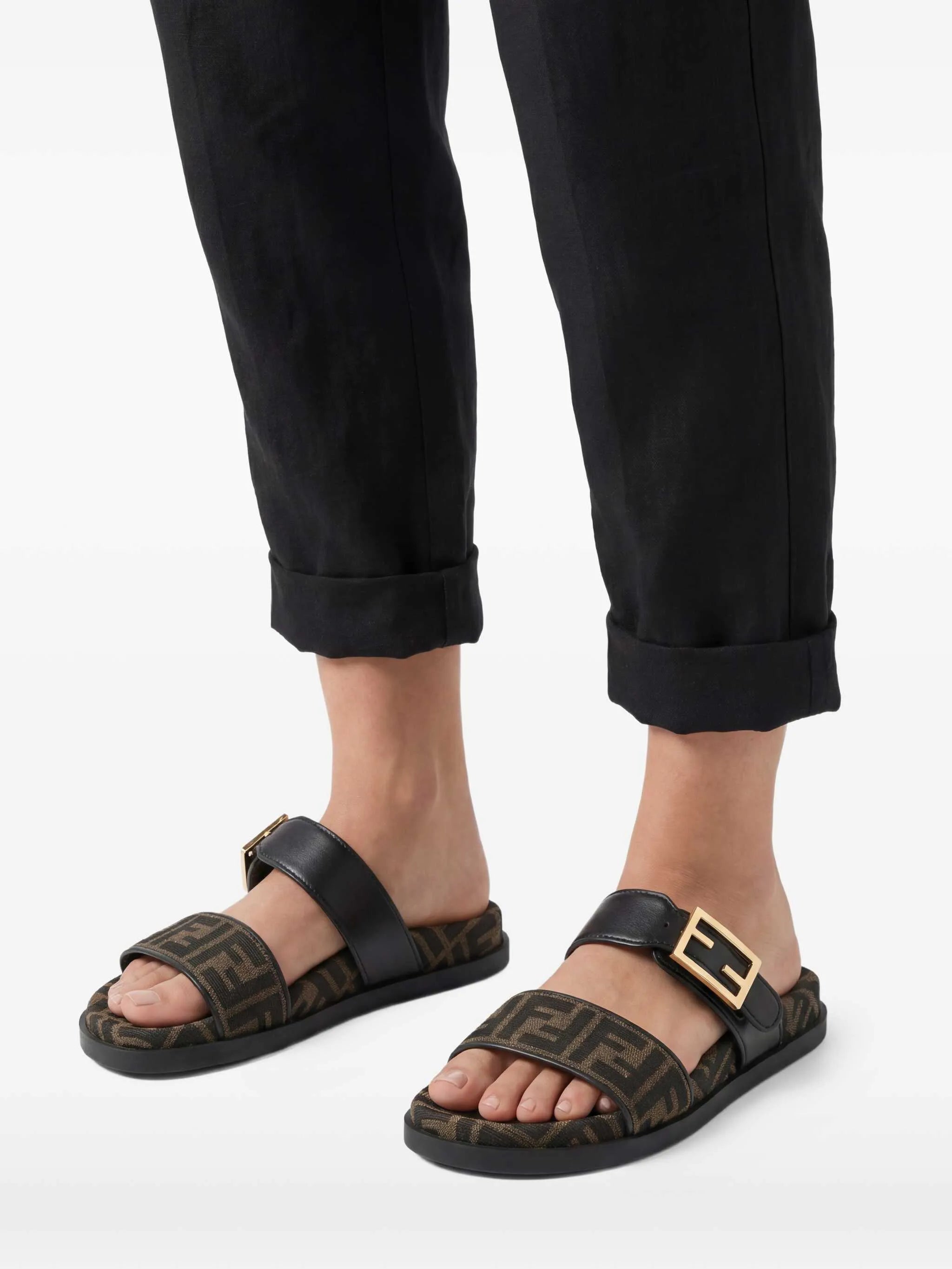 Feel FF-logo buckle sandals
