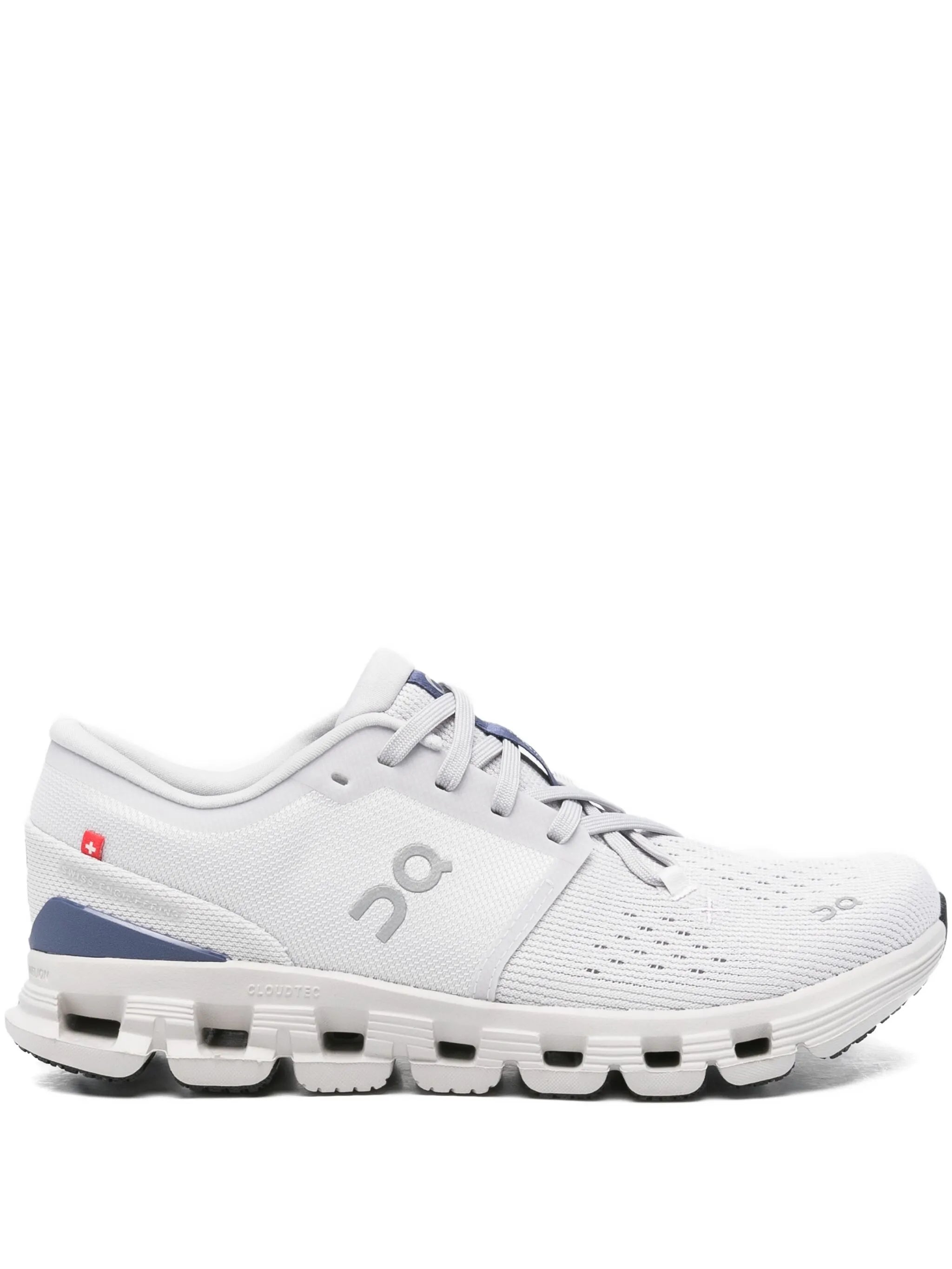 Cloud X 4 sneakers