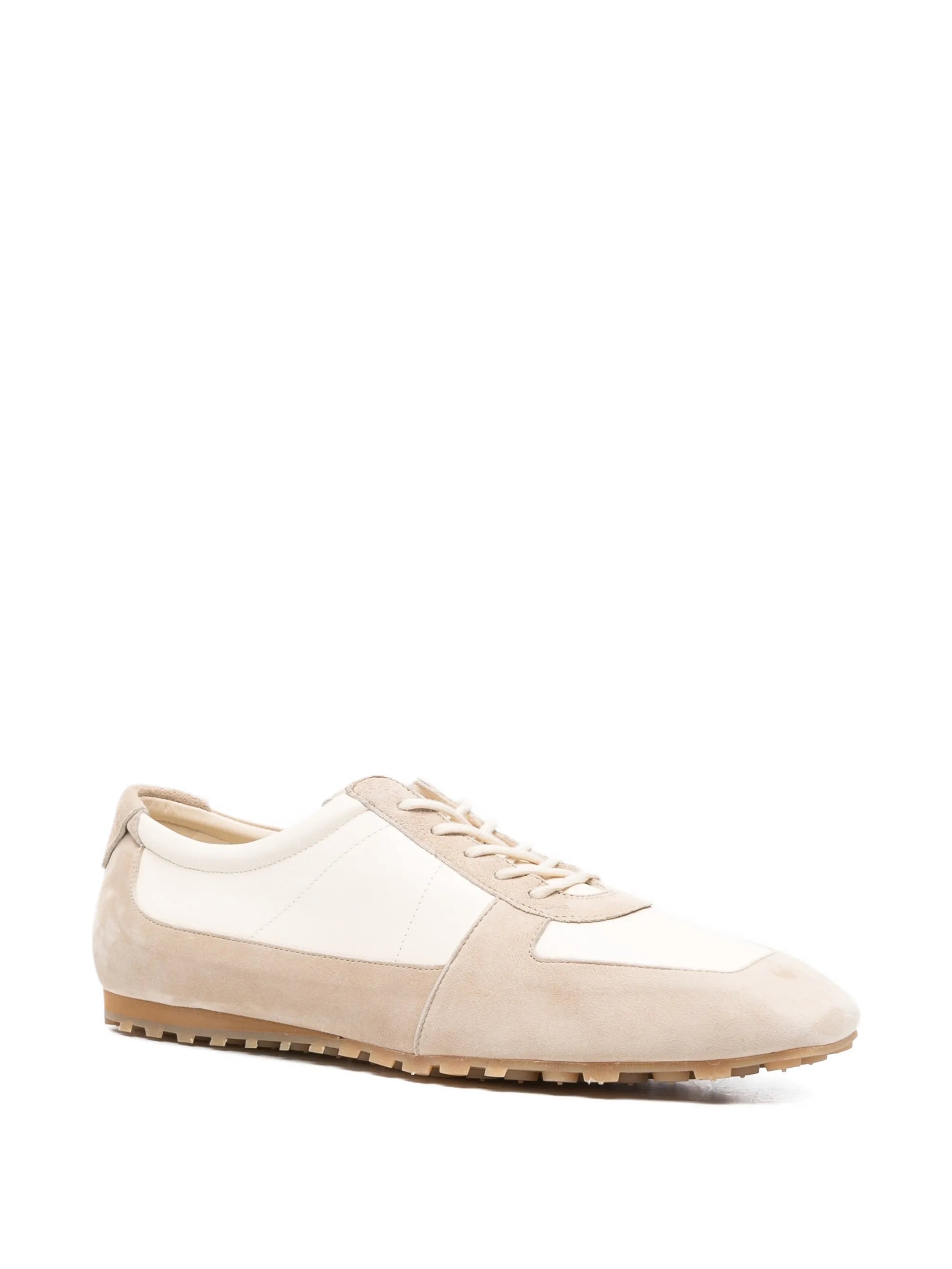 Uma suede sneakers