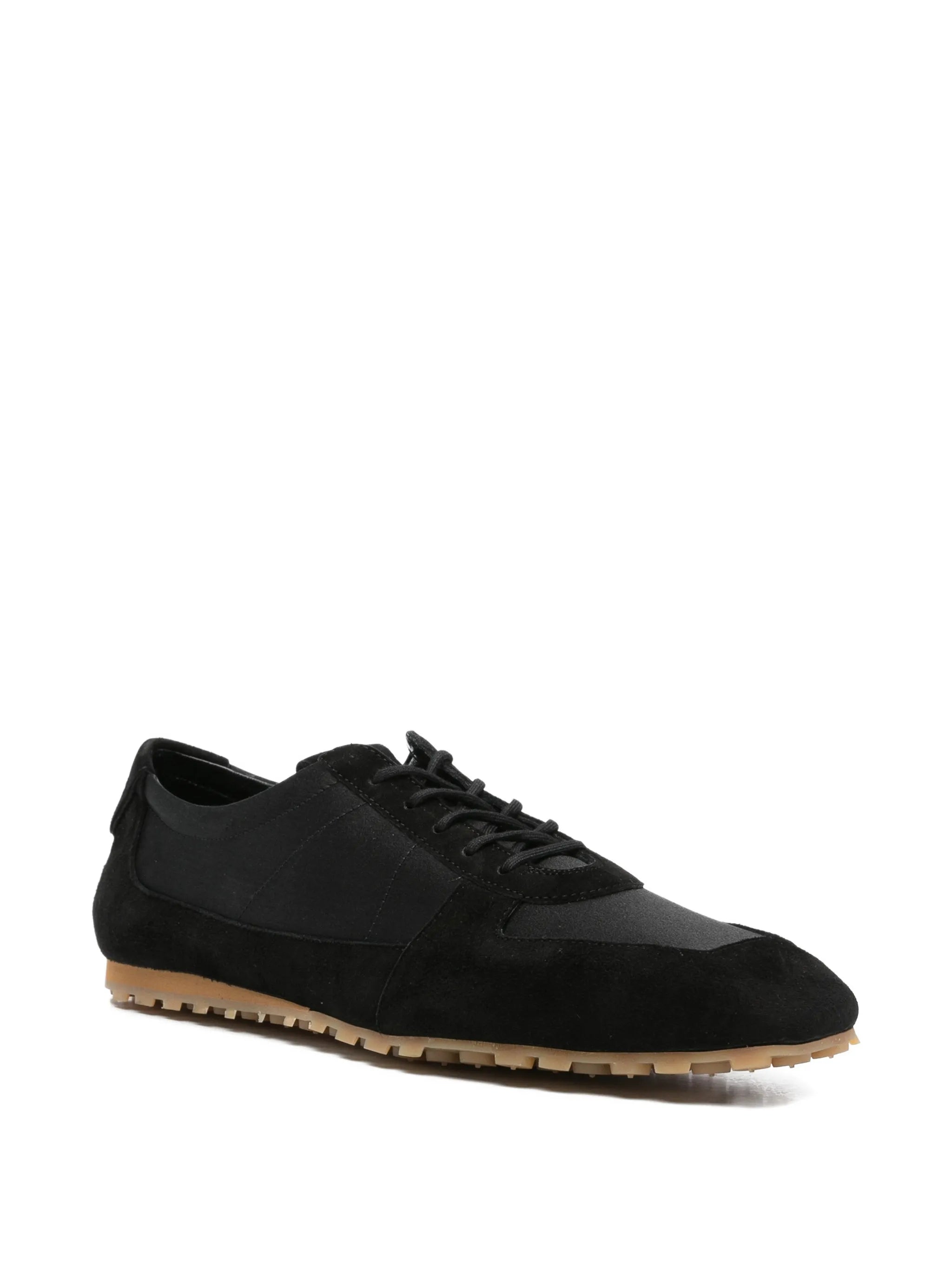 Uma sneakers