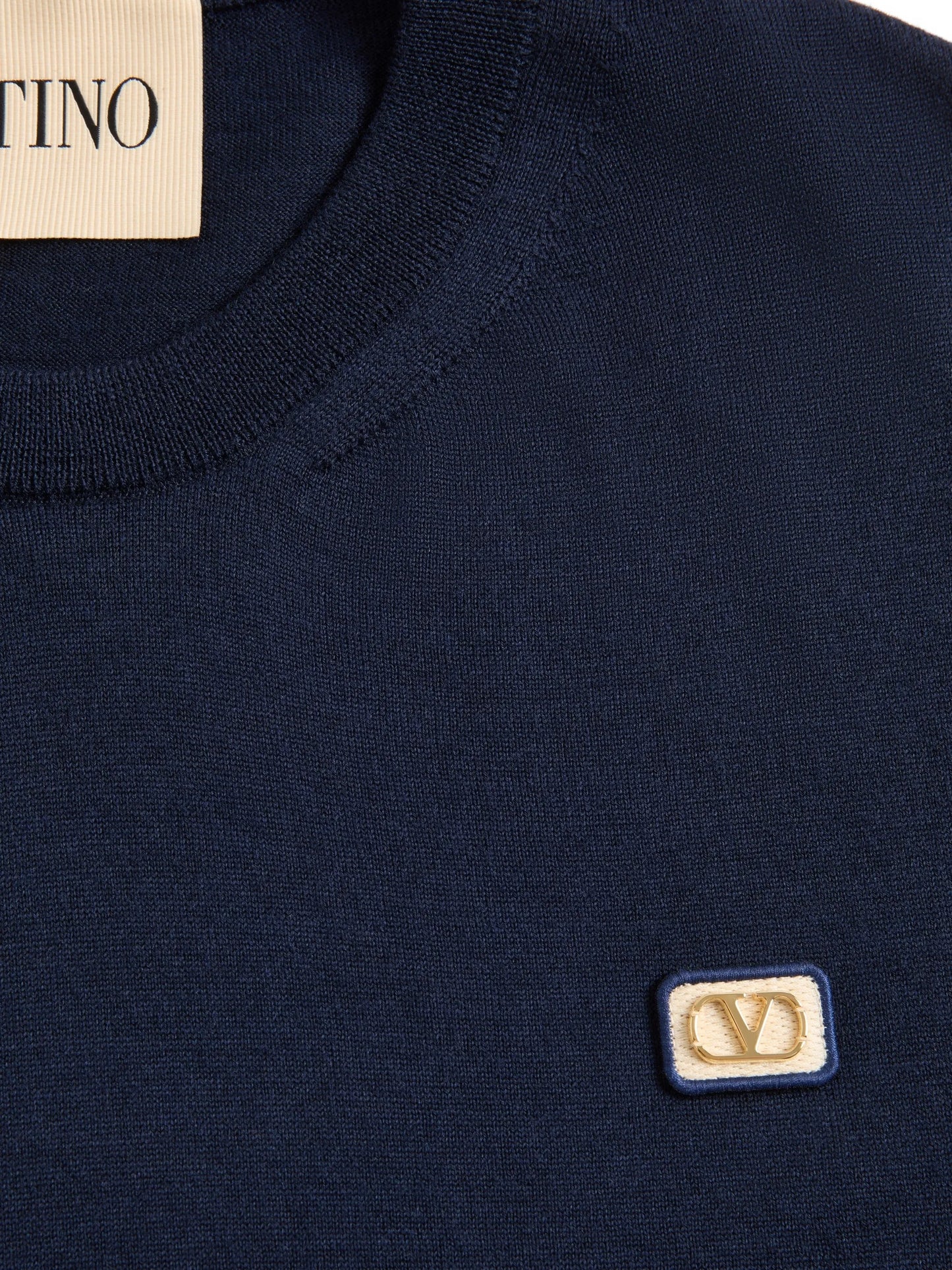 wool t-shirt with VLogo patch