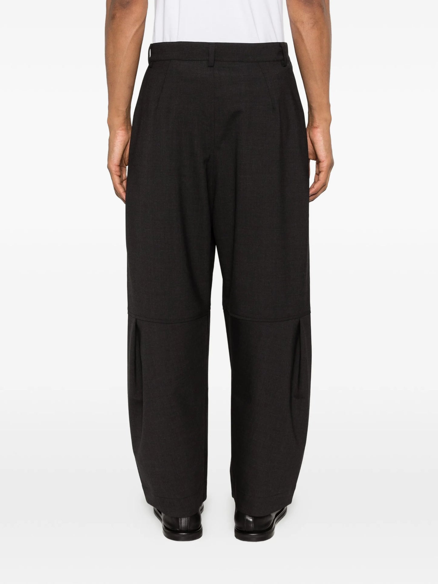 Zushi pleated trousers