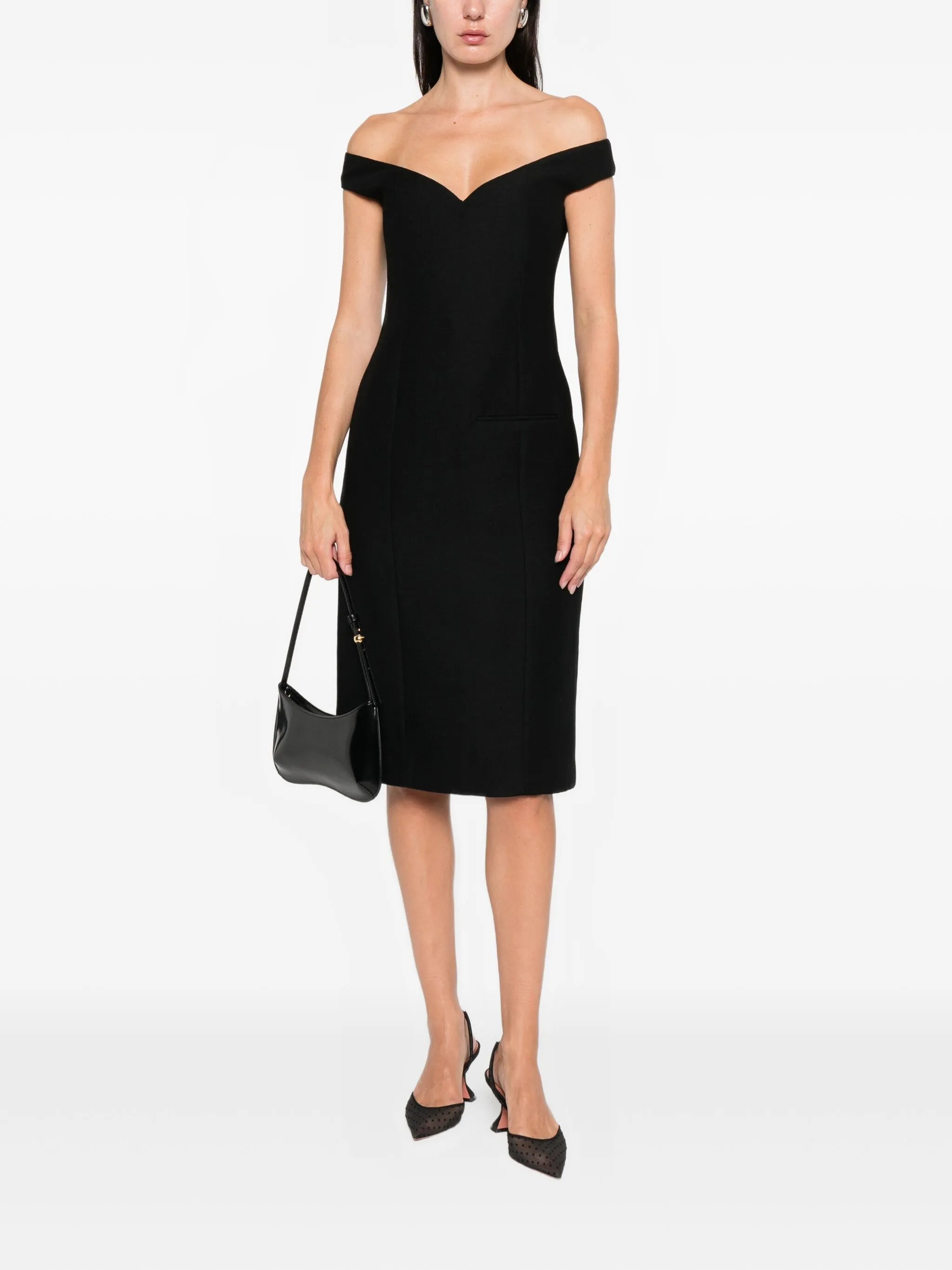 v-neck sleeveless dress