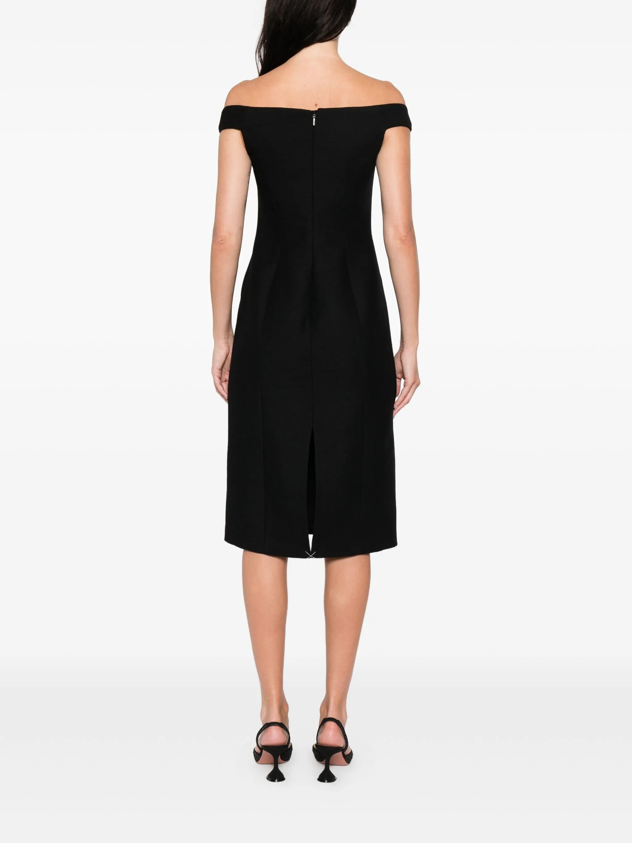 v-neck sleeveless dress