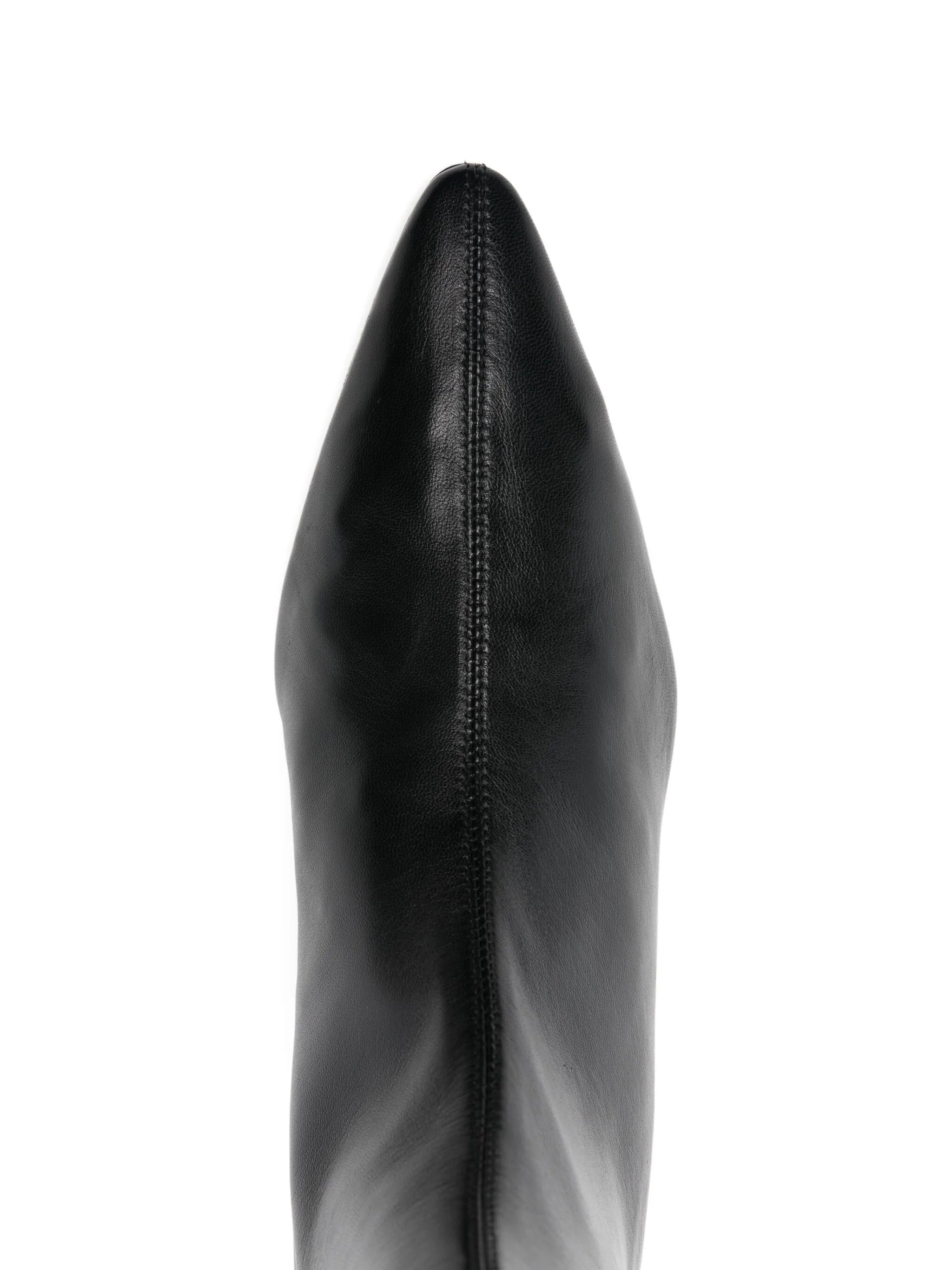 Topo pointed leather bootie