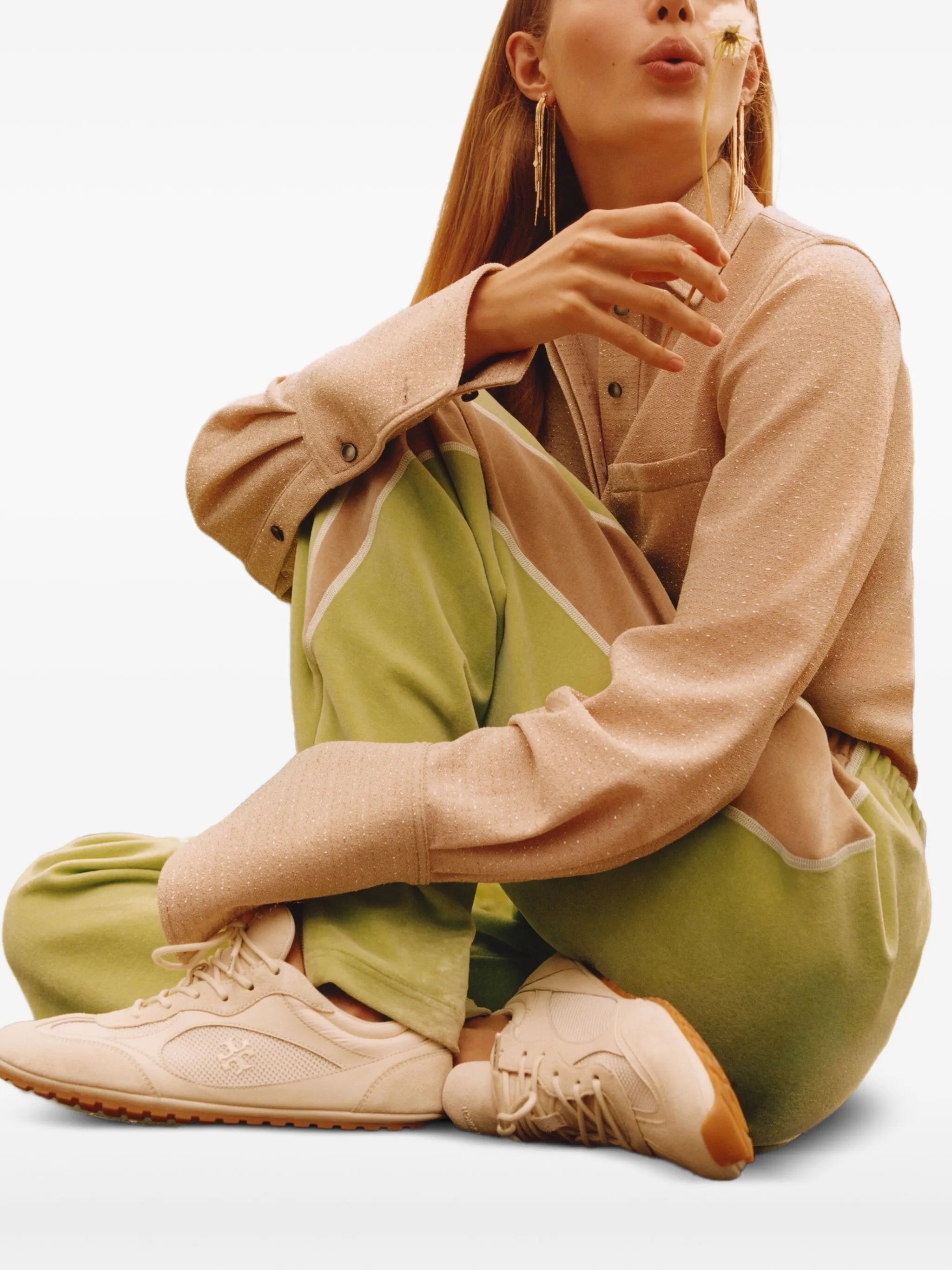 Field sneakers