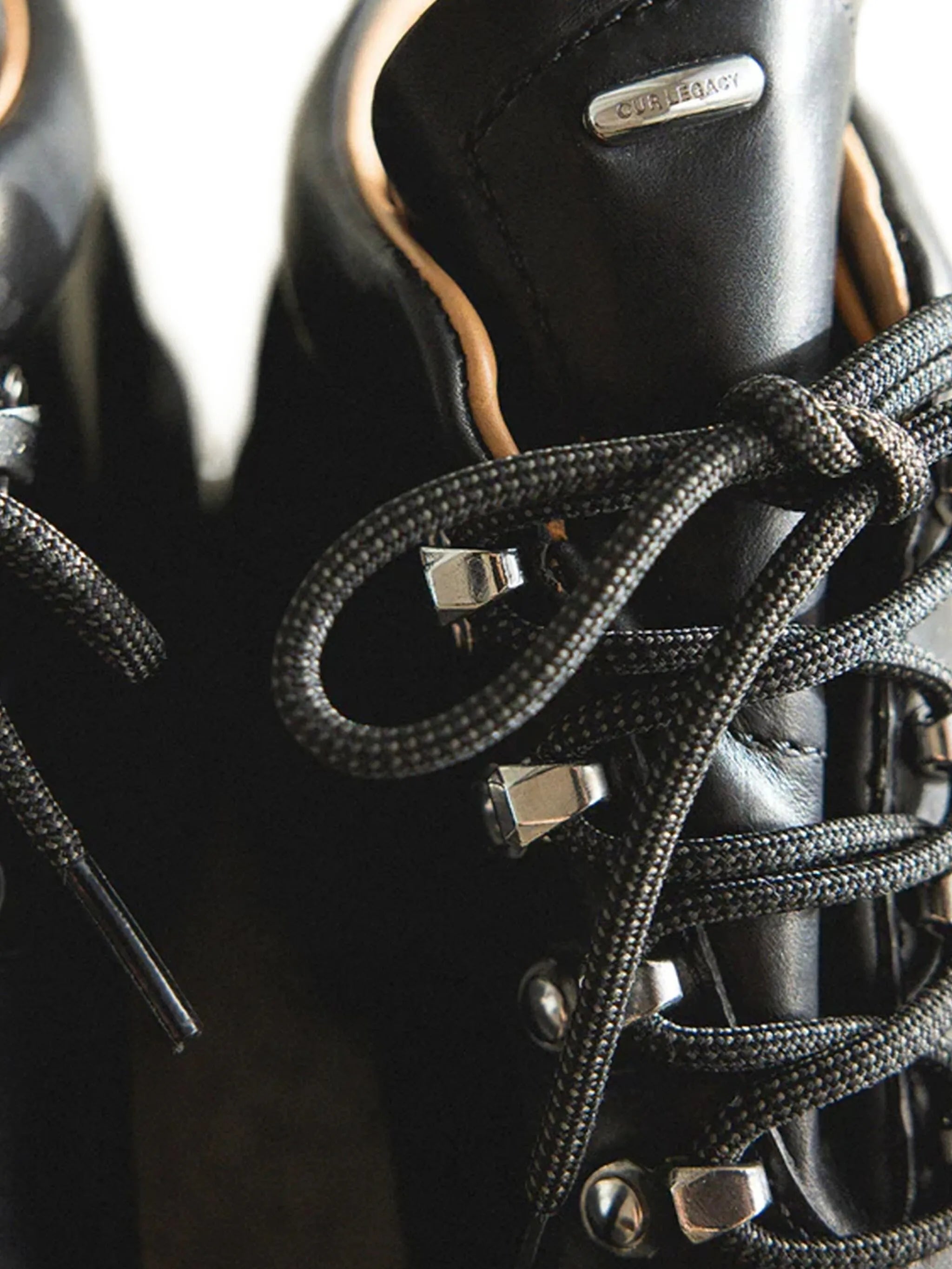 Quest boots