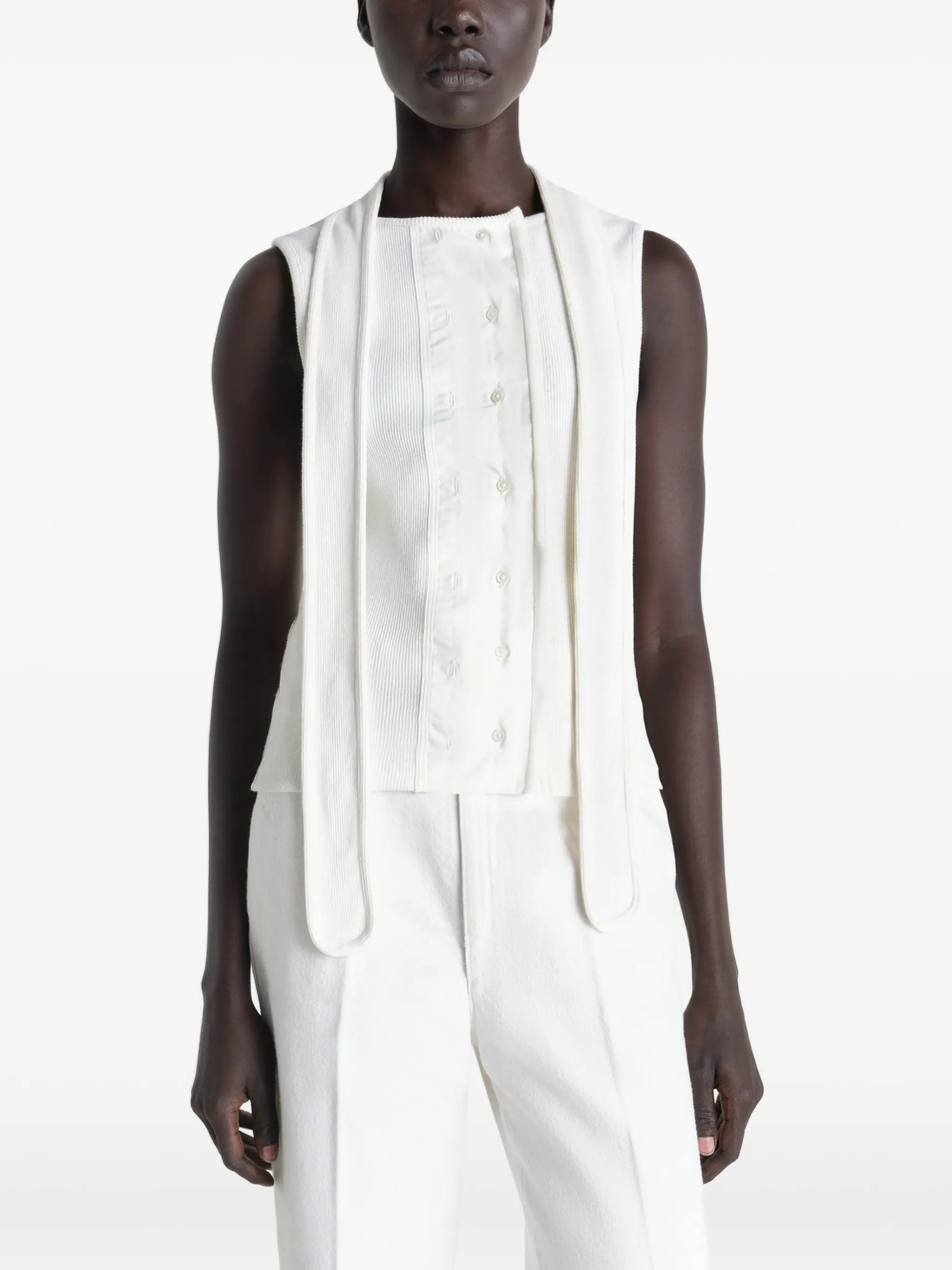 sleeveless top