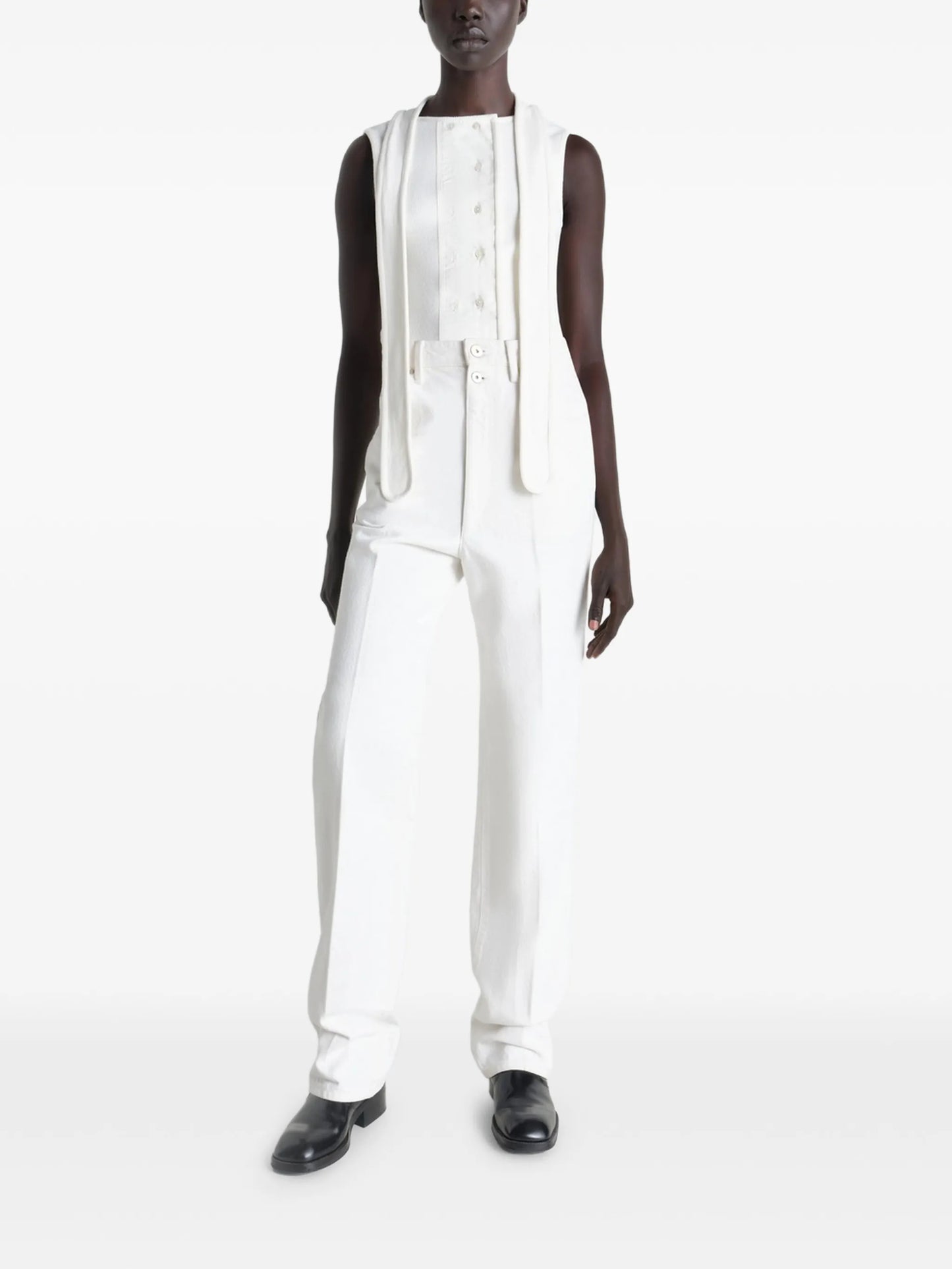 sleeveless top