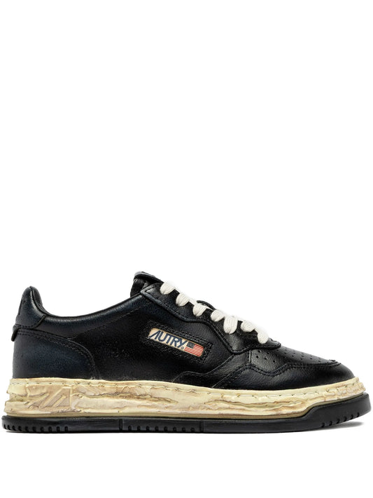 x Maison Mihara Yasuhiro Medalist low leather sneakers