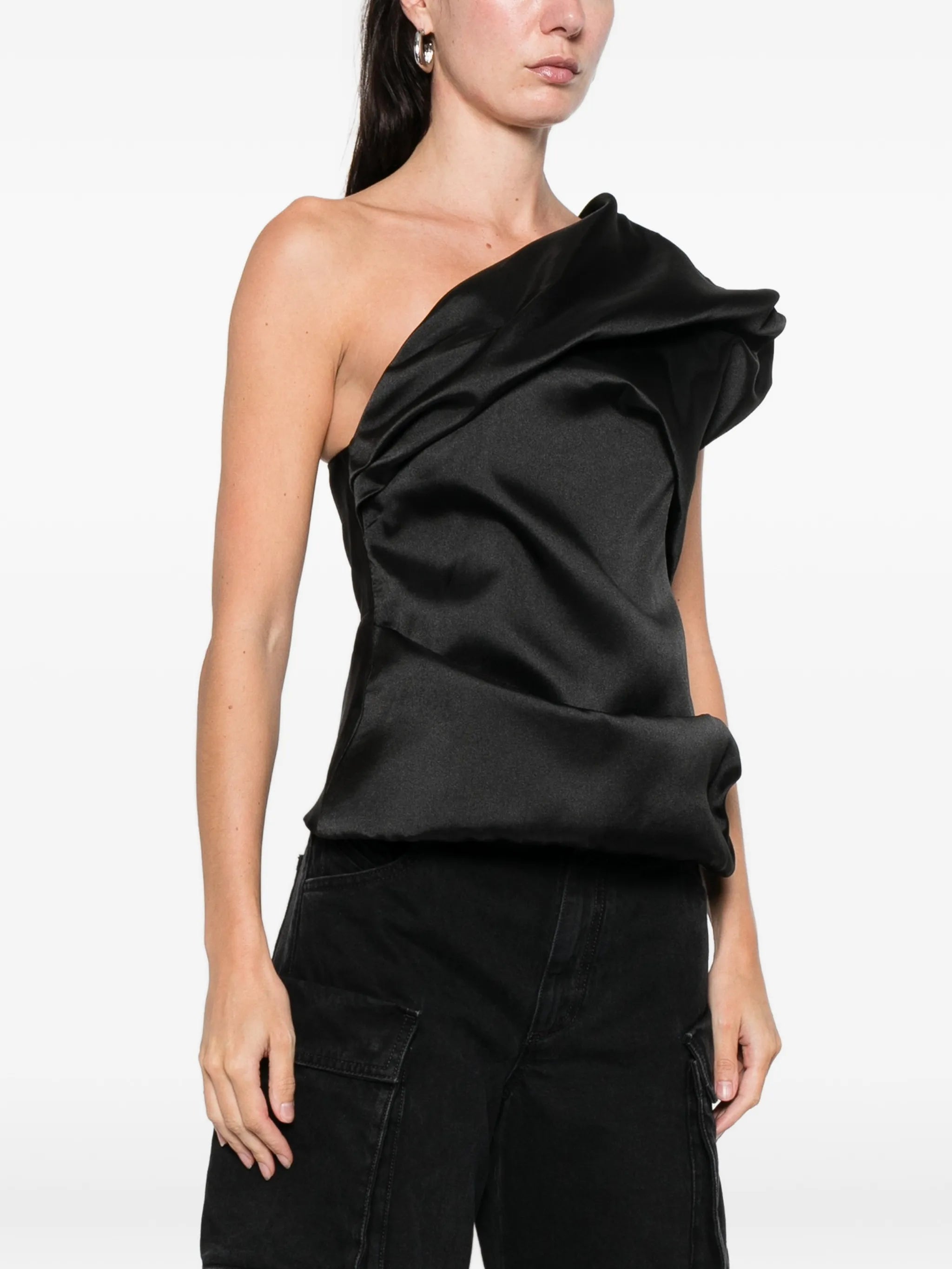 Mikado draped asymmetric top