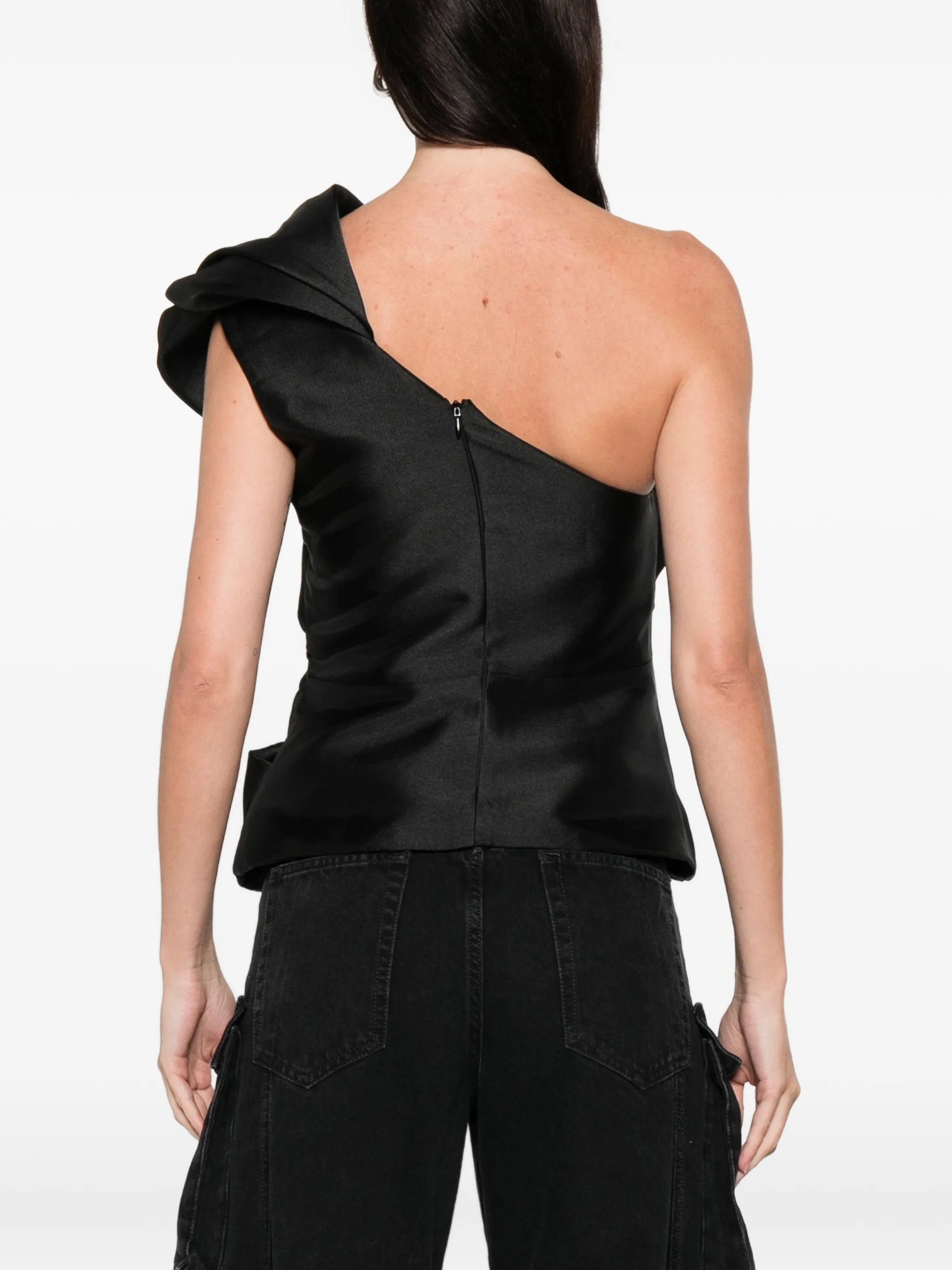Mikado draped asymmetric top