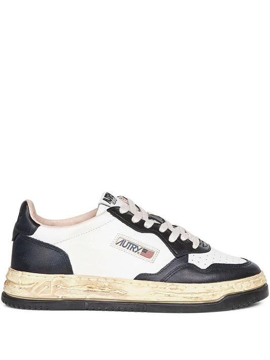 x Maison Mihara Yasuhiro Medalist low sneakers