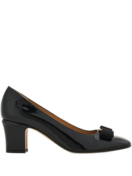 Vara bow-detail pumps