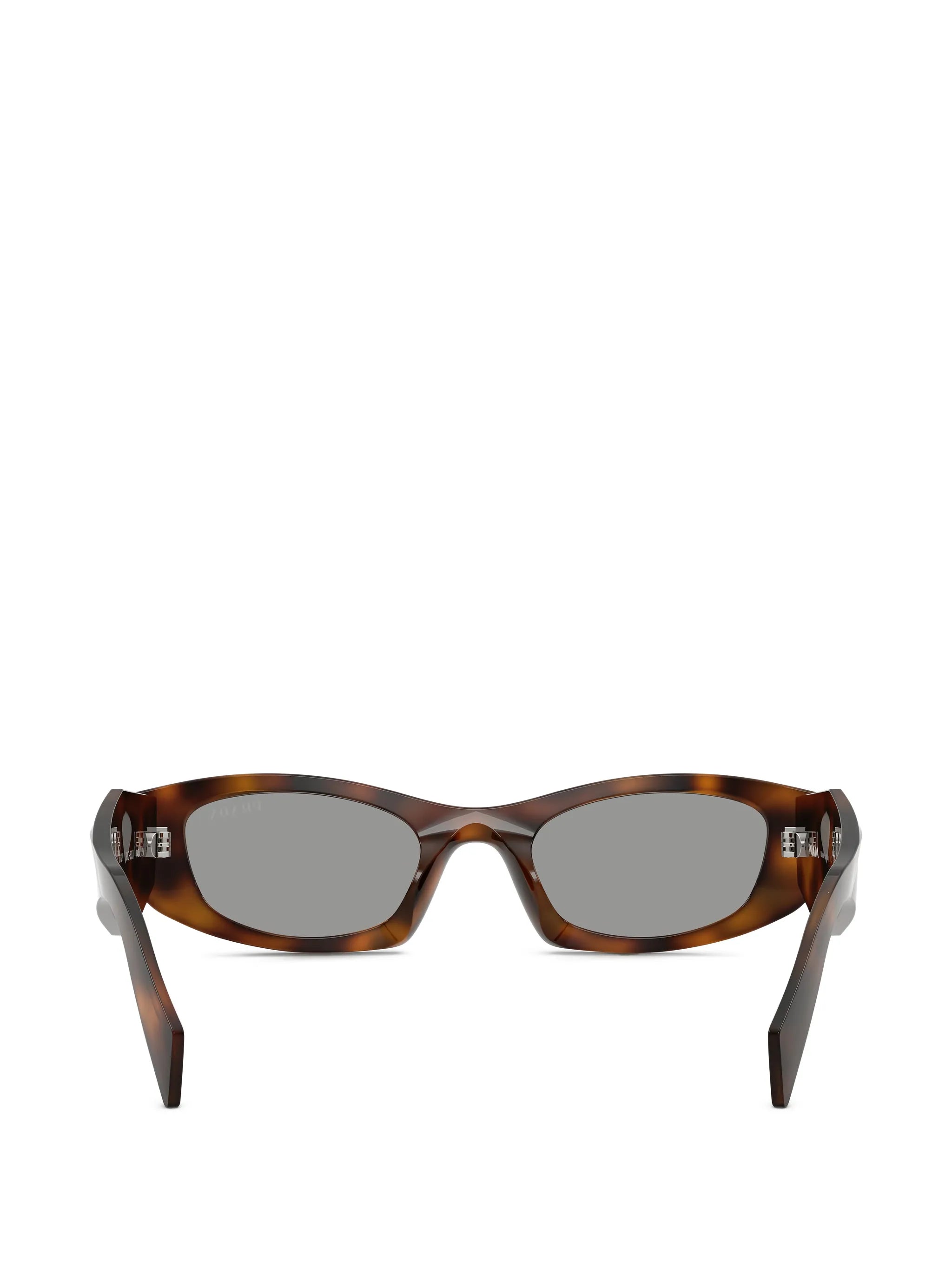cat-eye sunglasses