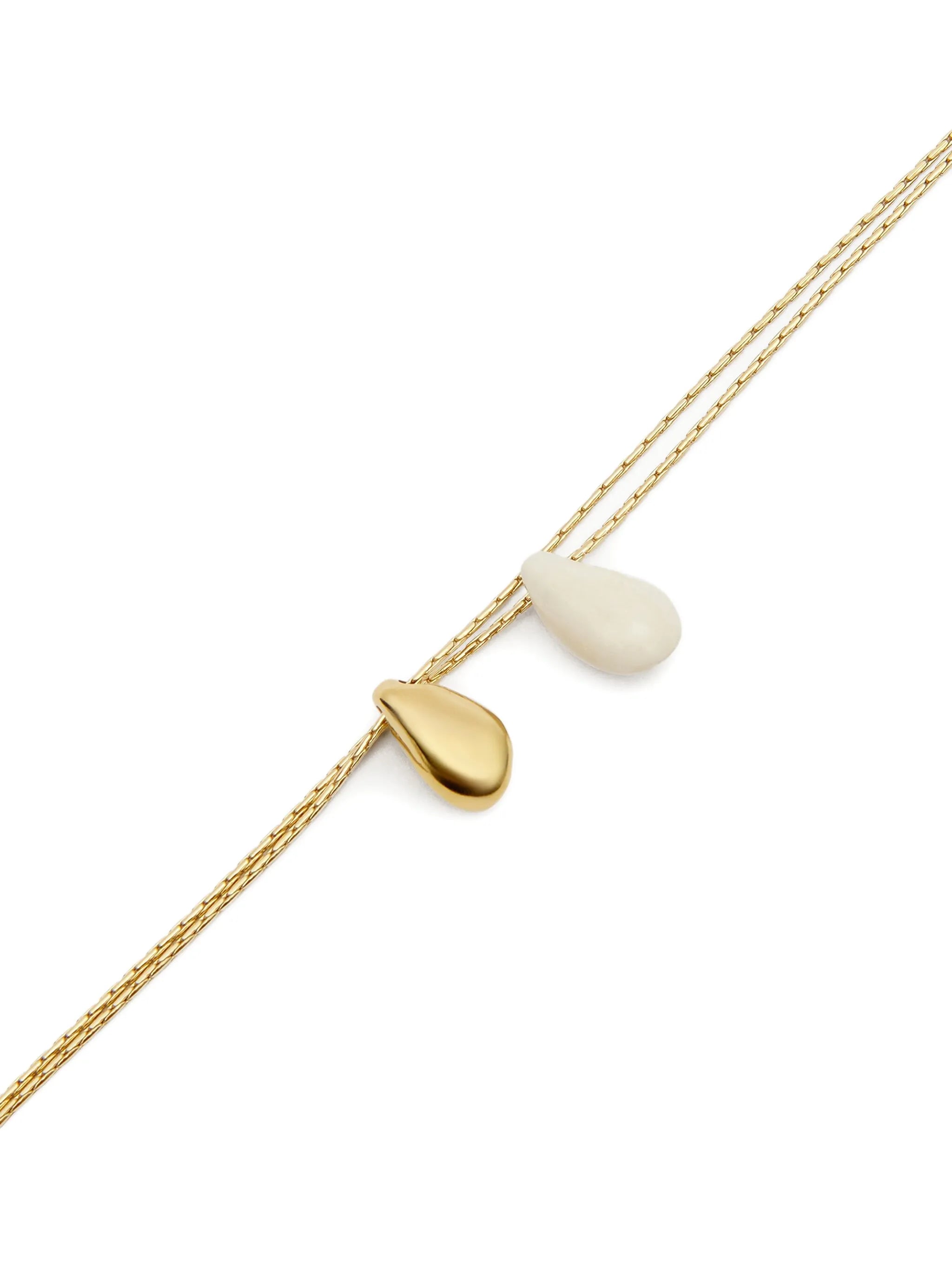 Short necklace