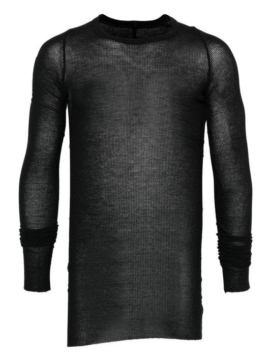 long-sleeved stripped T-shirt