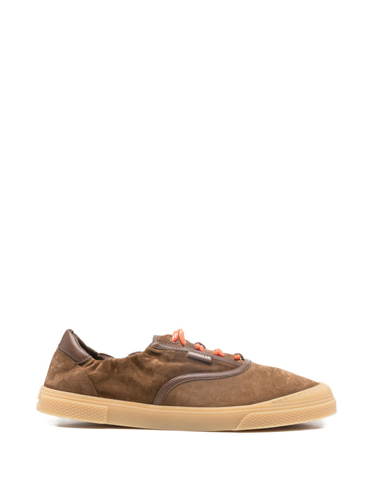 leisure low top sneakers