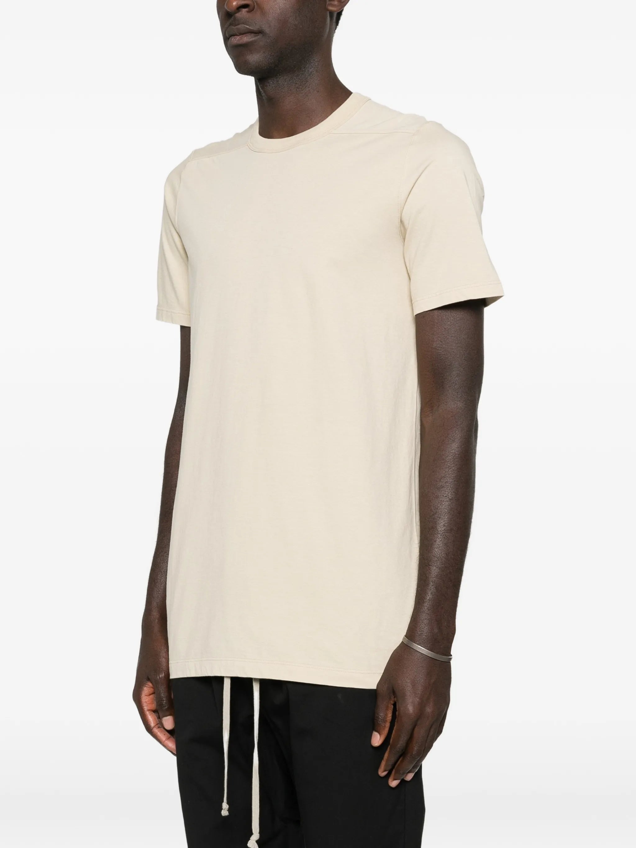 short-sleeved T-shirt