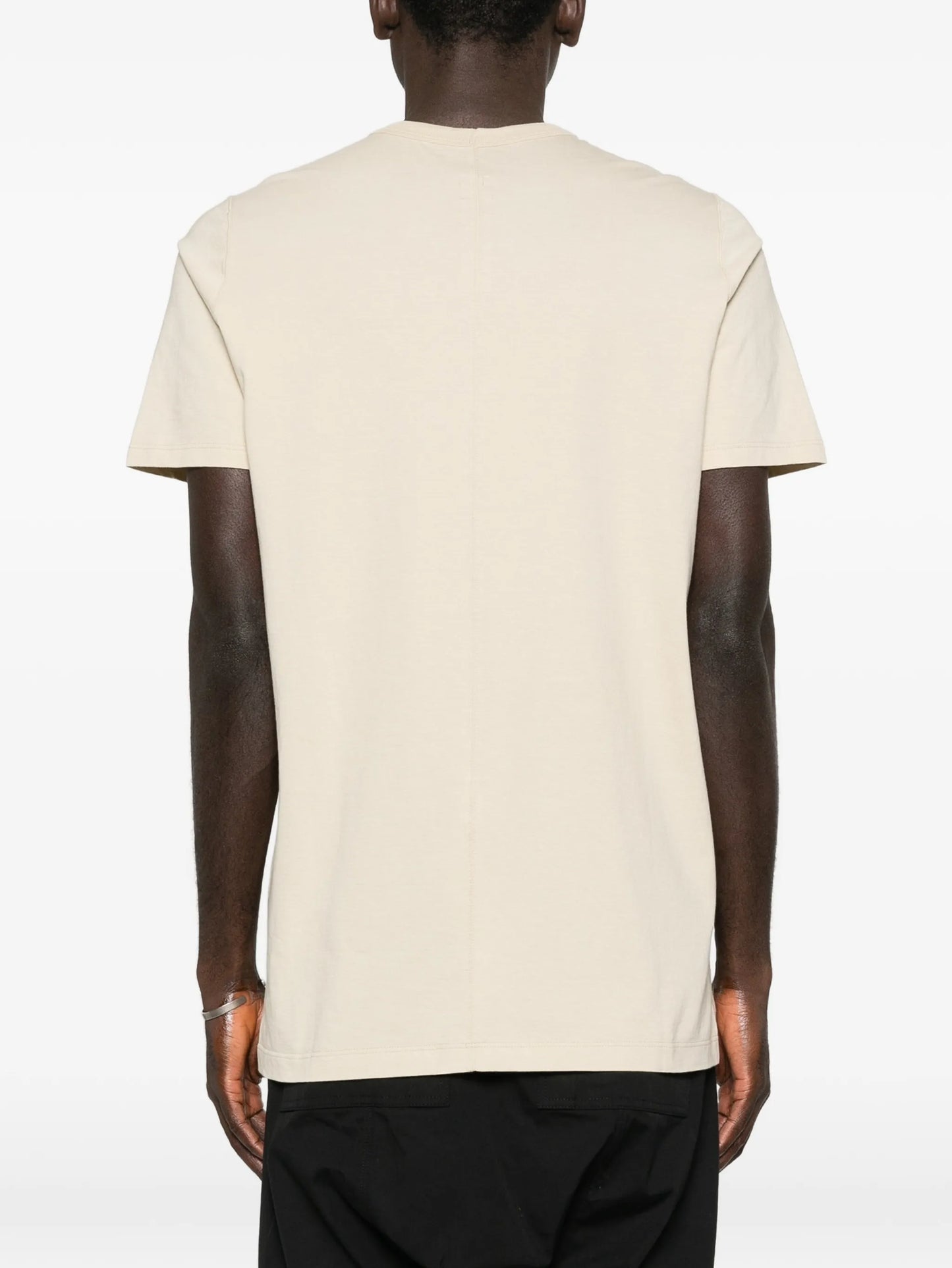 short-sleeved T-shirt