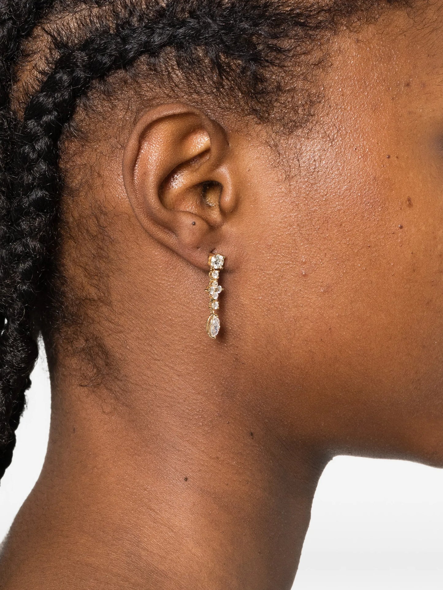 18CT yellow gold Vivi diamond drop earring