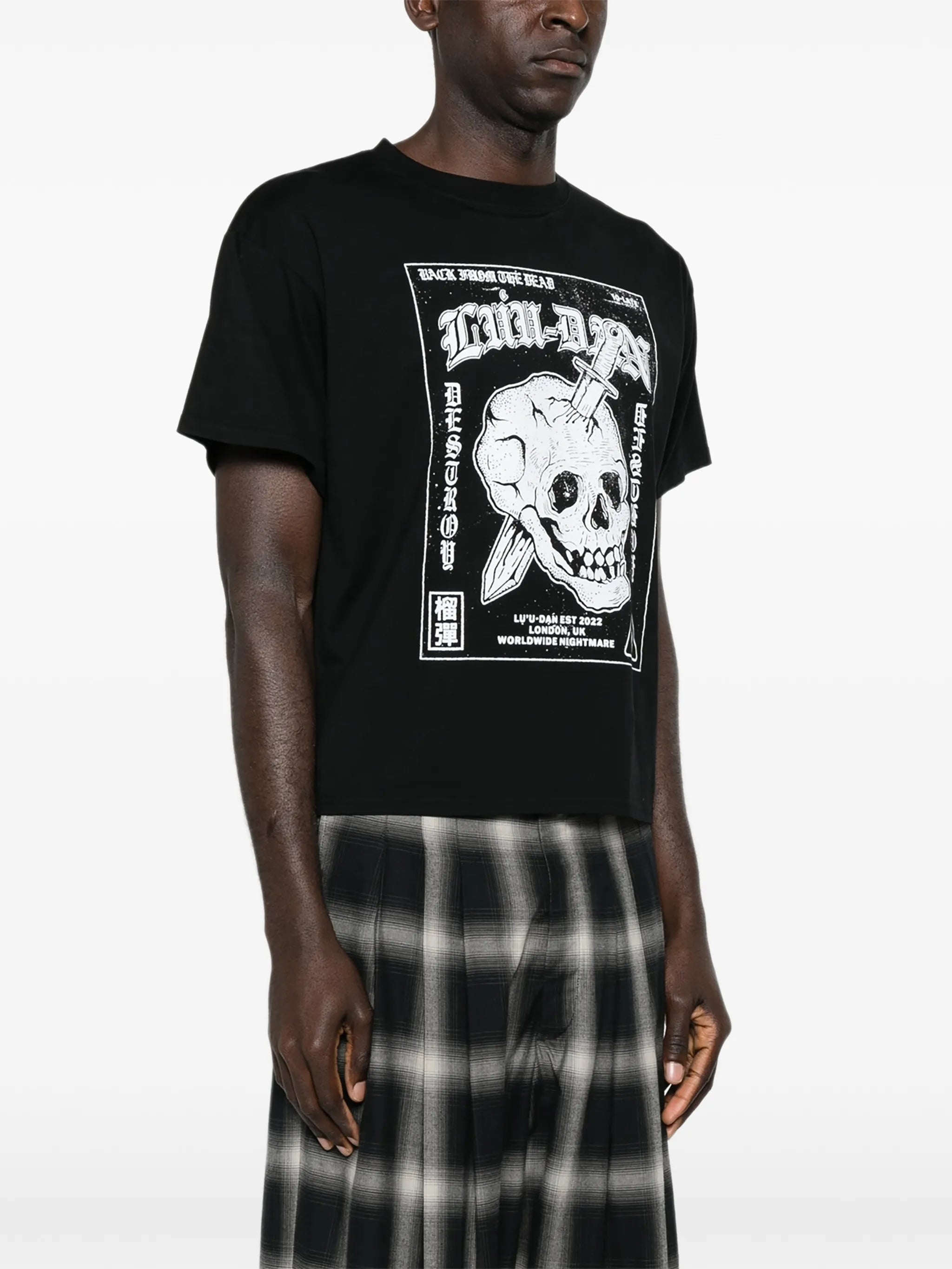 skull-print T-shirt