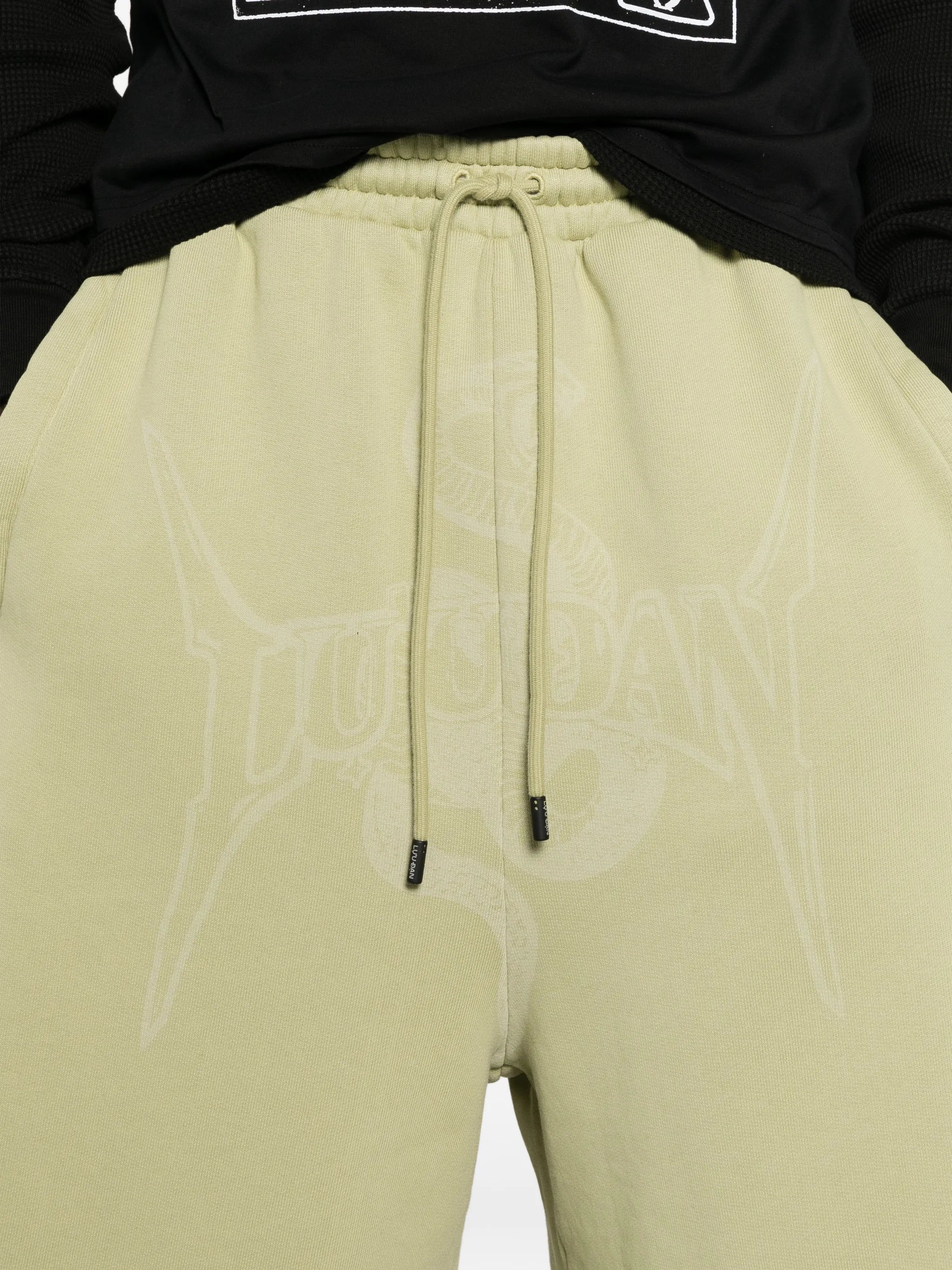graphic raw-hem shorts